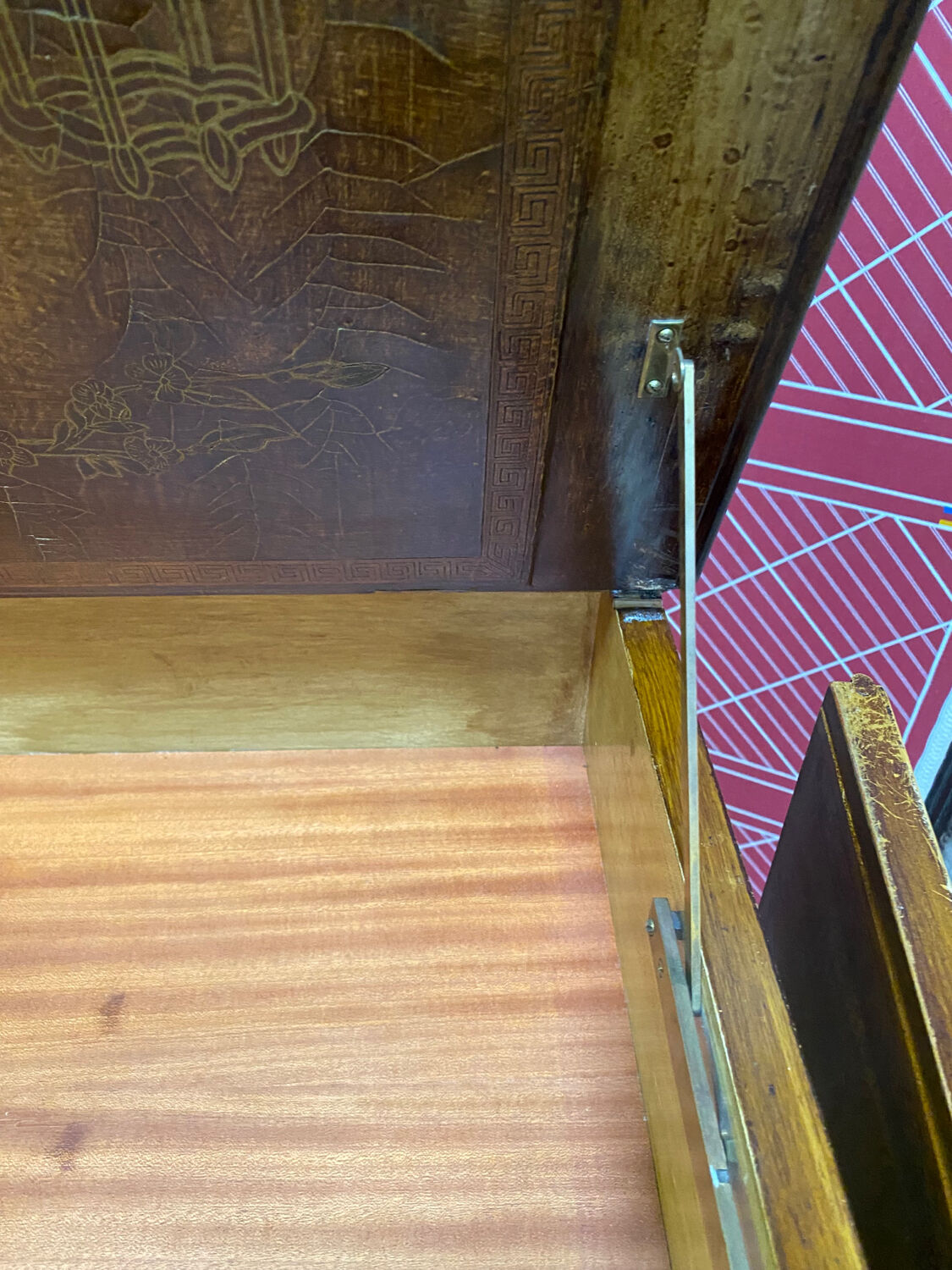 Bar furniture old Asian Chinese style transformed