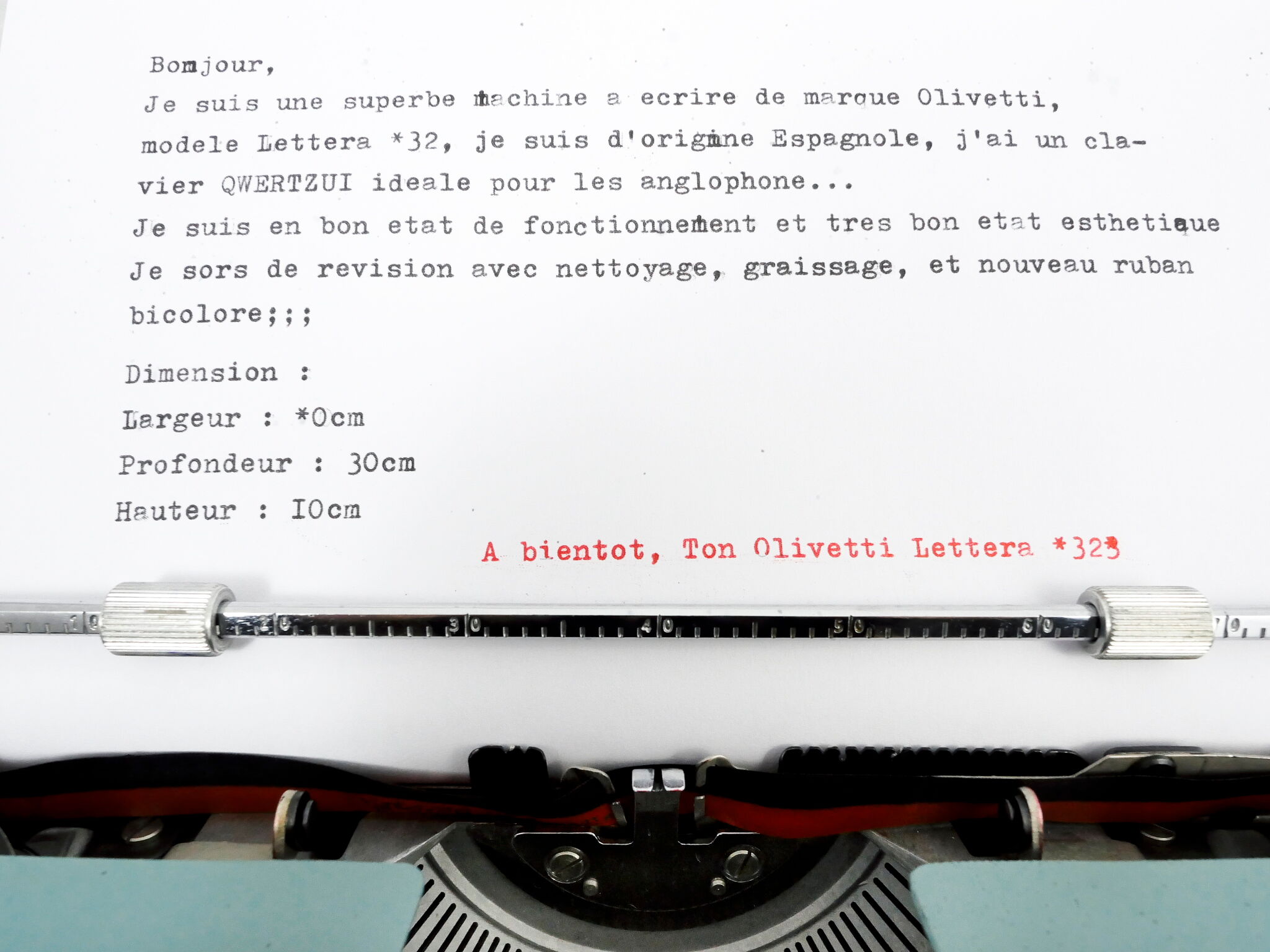 Olivetti Lettera 32 blue pastel Qwerty English