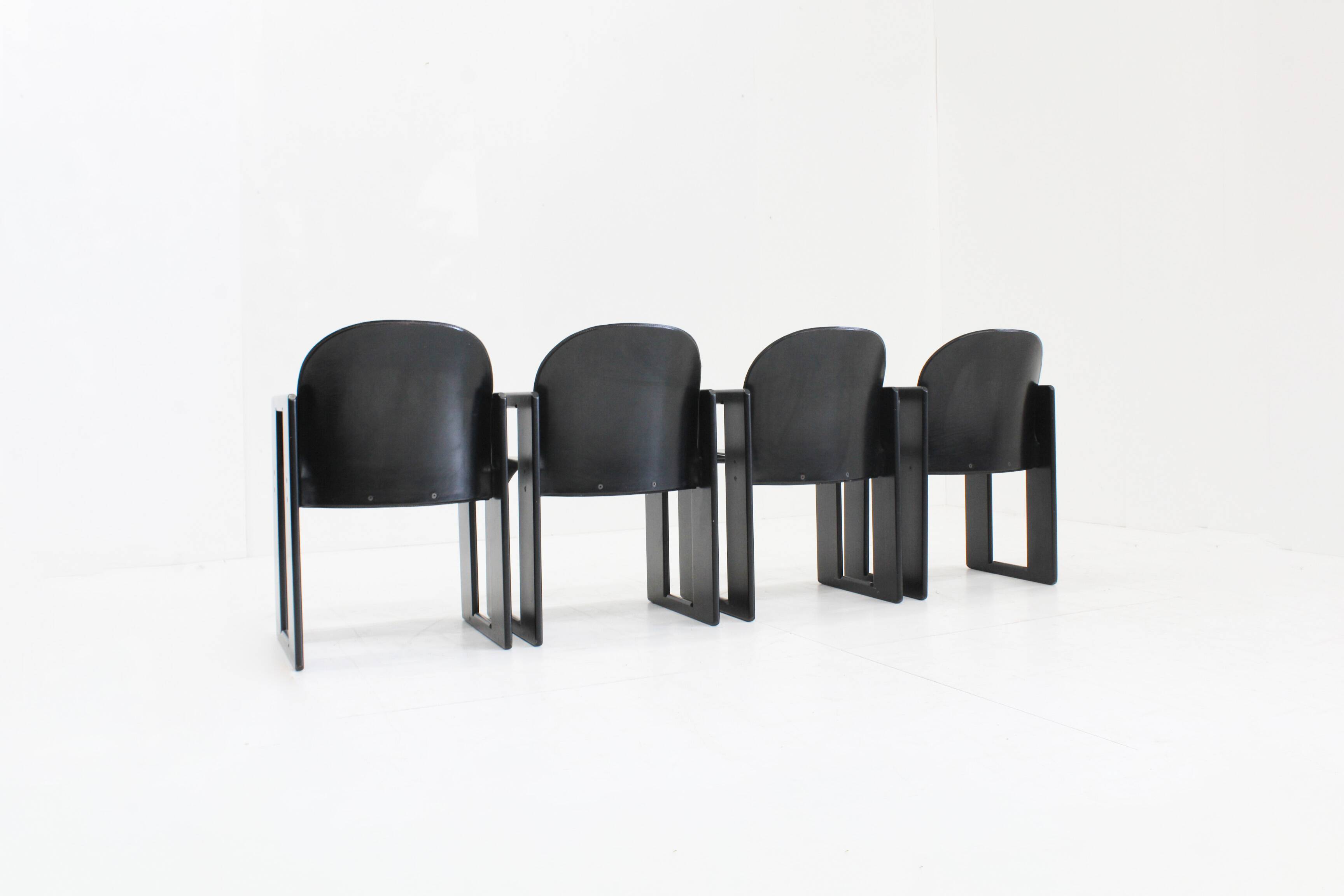 Chaises de salle à manger en cuir noir Dialogo par Afra et Tobia Scarpa pour B&B Italia