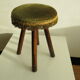 Tabouret en bois et velours à franges