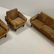 Living room set in amber velvet