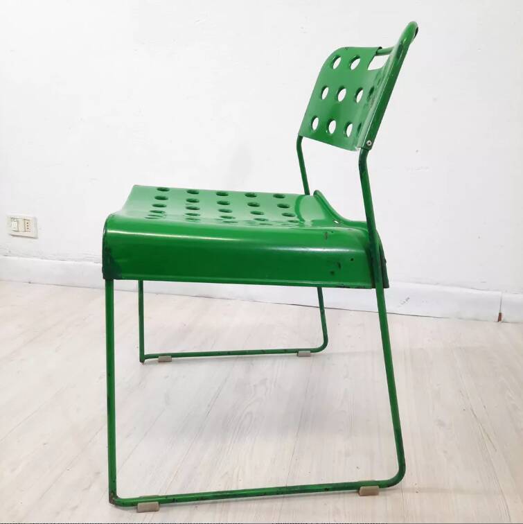 11 chairs designed by Rodney Kinsman for Bieffeplast