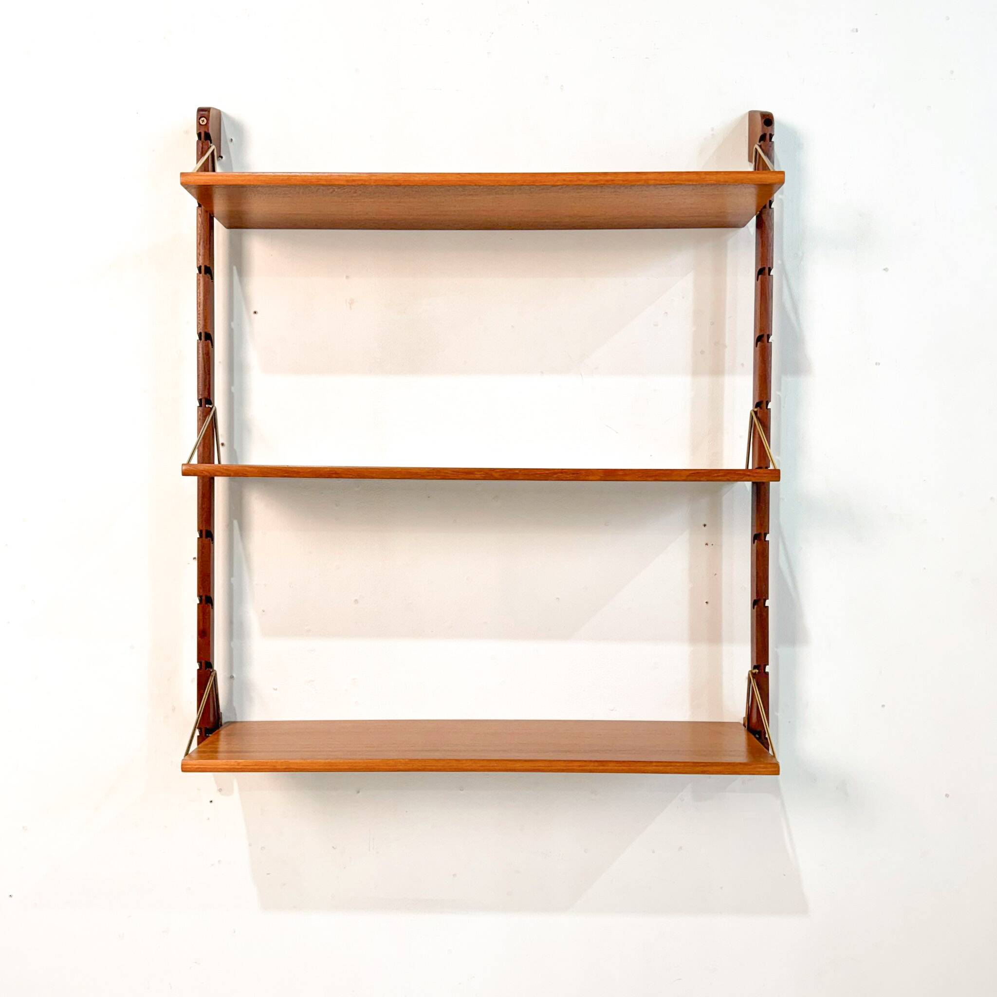 Étagère scandinave des années 60 Ergo, ensemble de 3 étagères, Norvège.