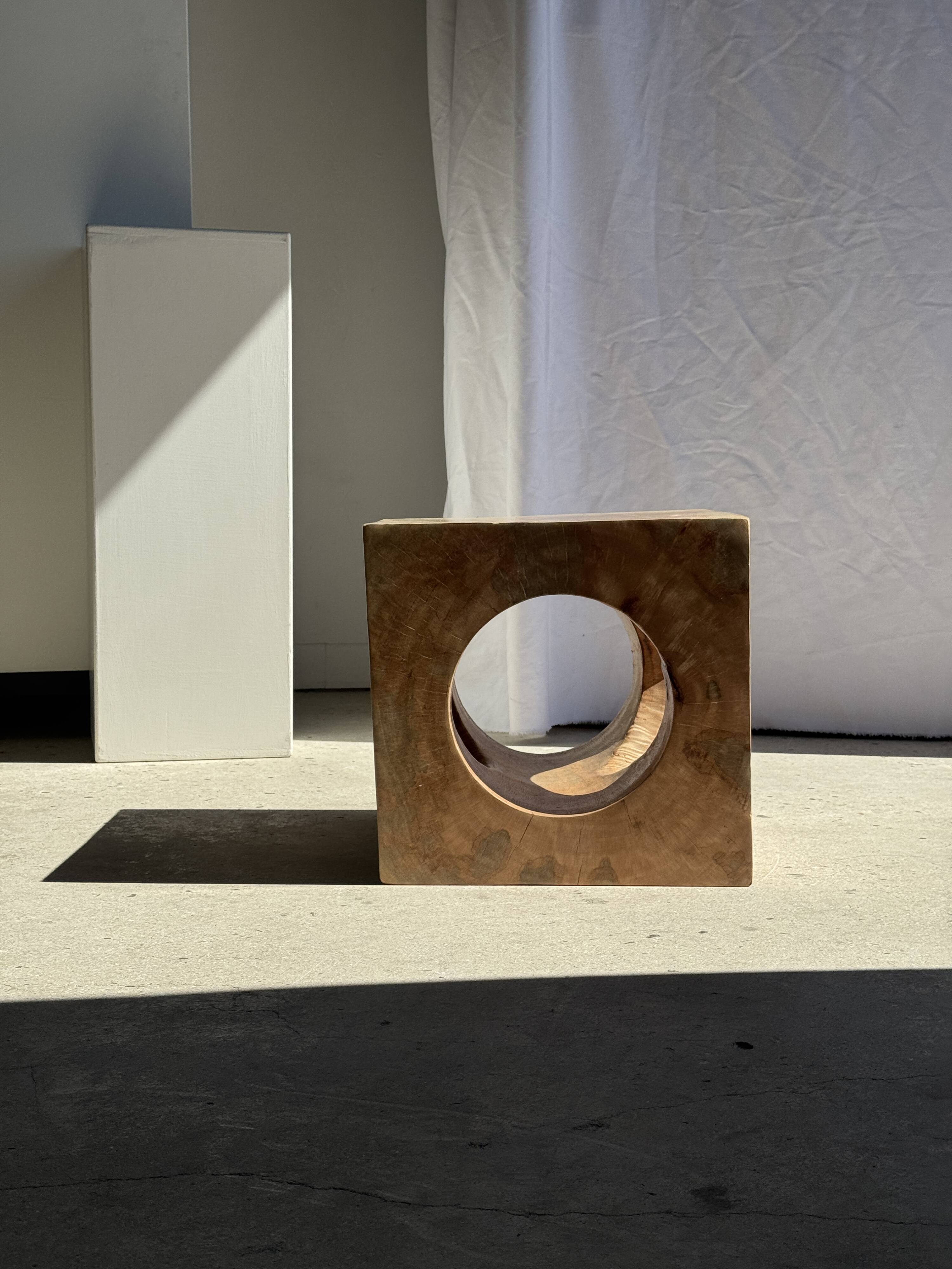 Coffee table, or openwork cubic stool in natural monoxyle mango wood H40.