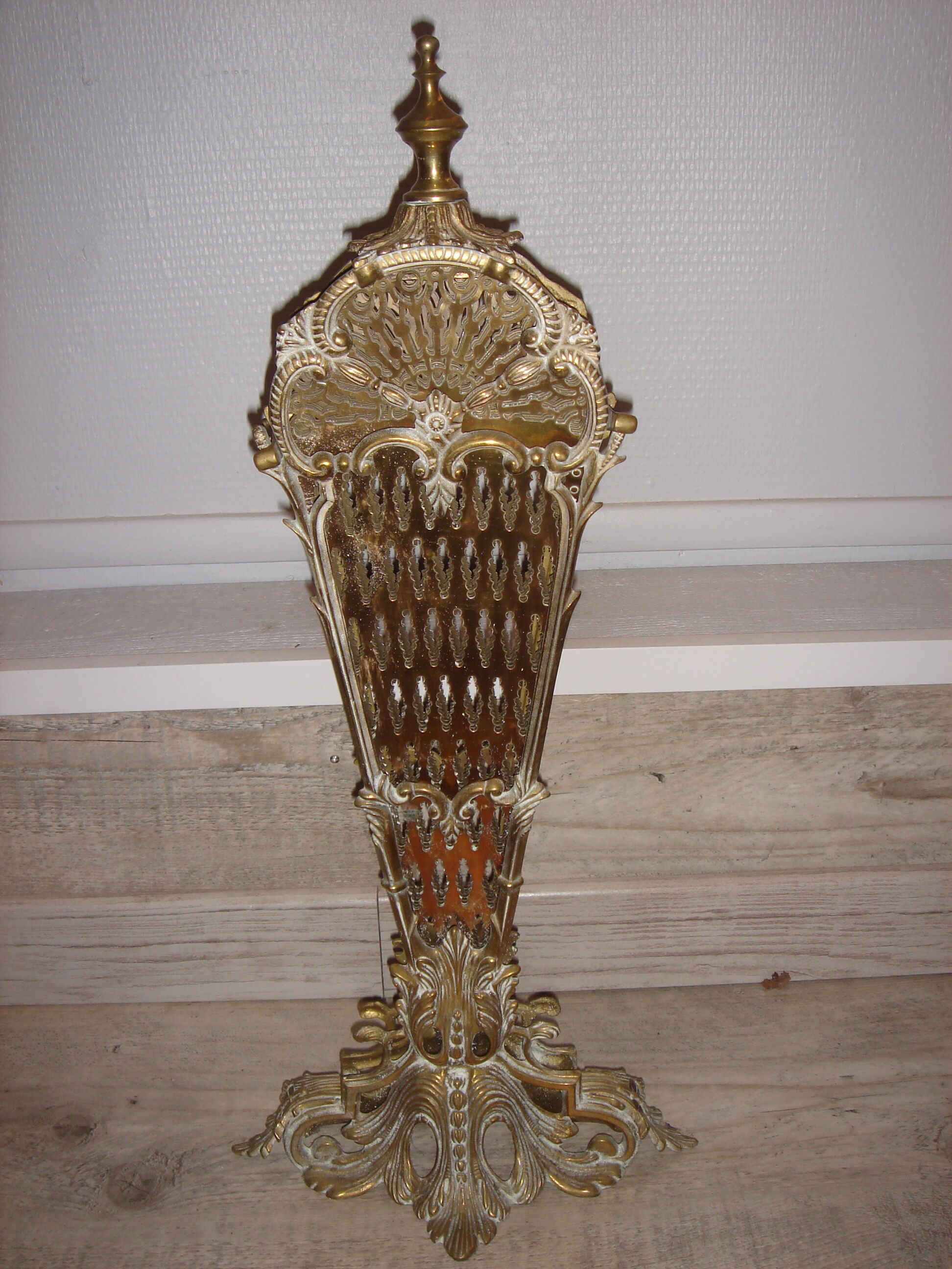 Firewall brass Louis XVI model Peacock tail (peacock)