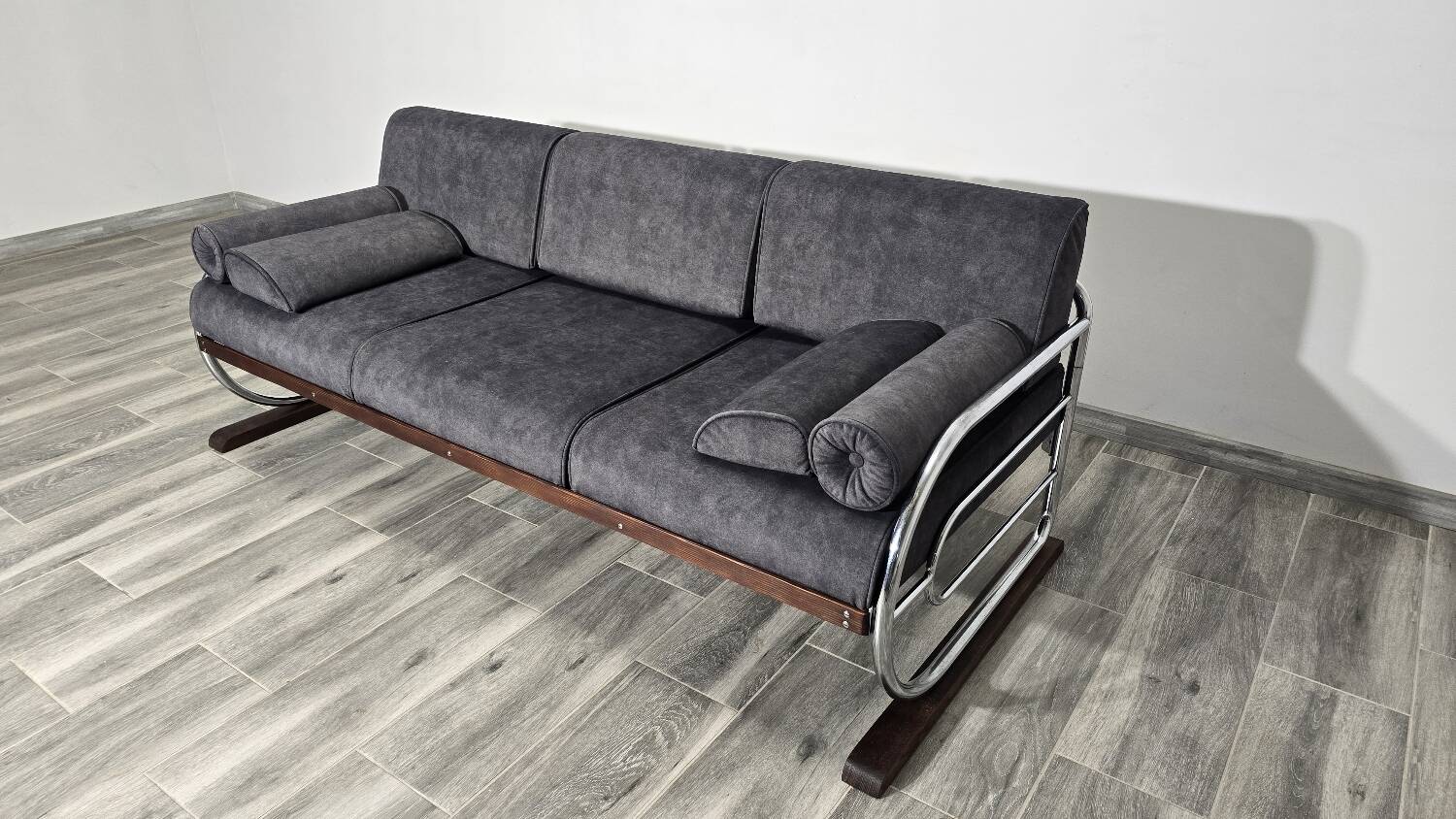 Bauhaus Chrome Sofa by Robert Slezak for Slezak Factories, 1930s