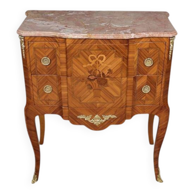 Commode en marqueterie de bois de rose, style transition Louis XV Louis XVI – milieu XXe