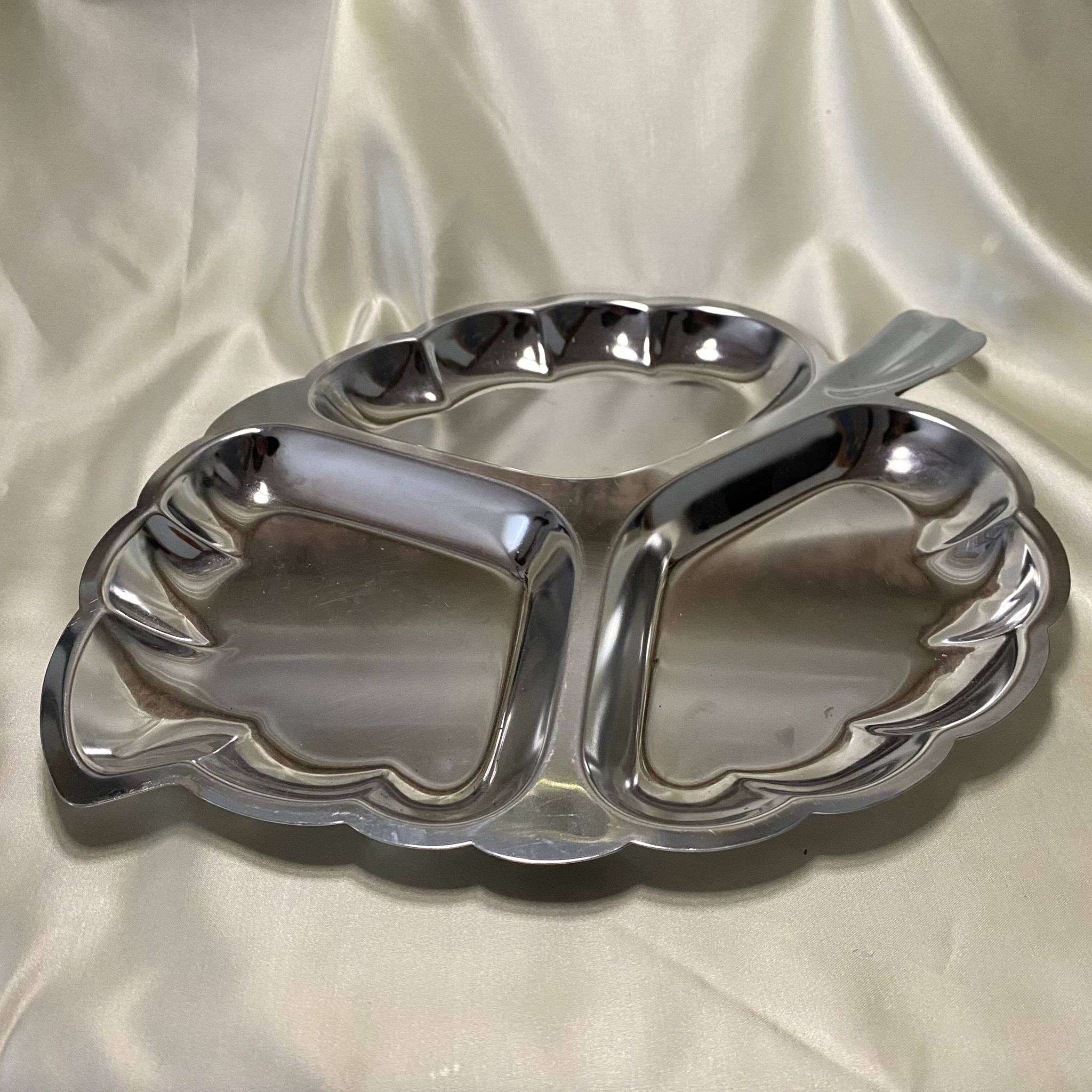 Plat inox forme feuille