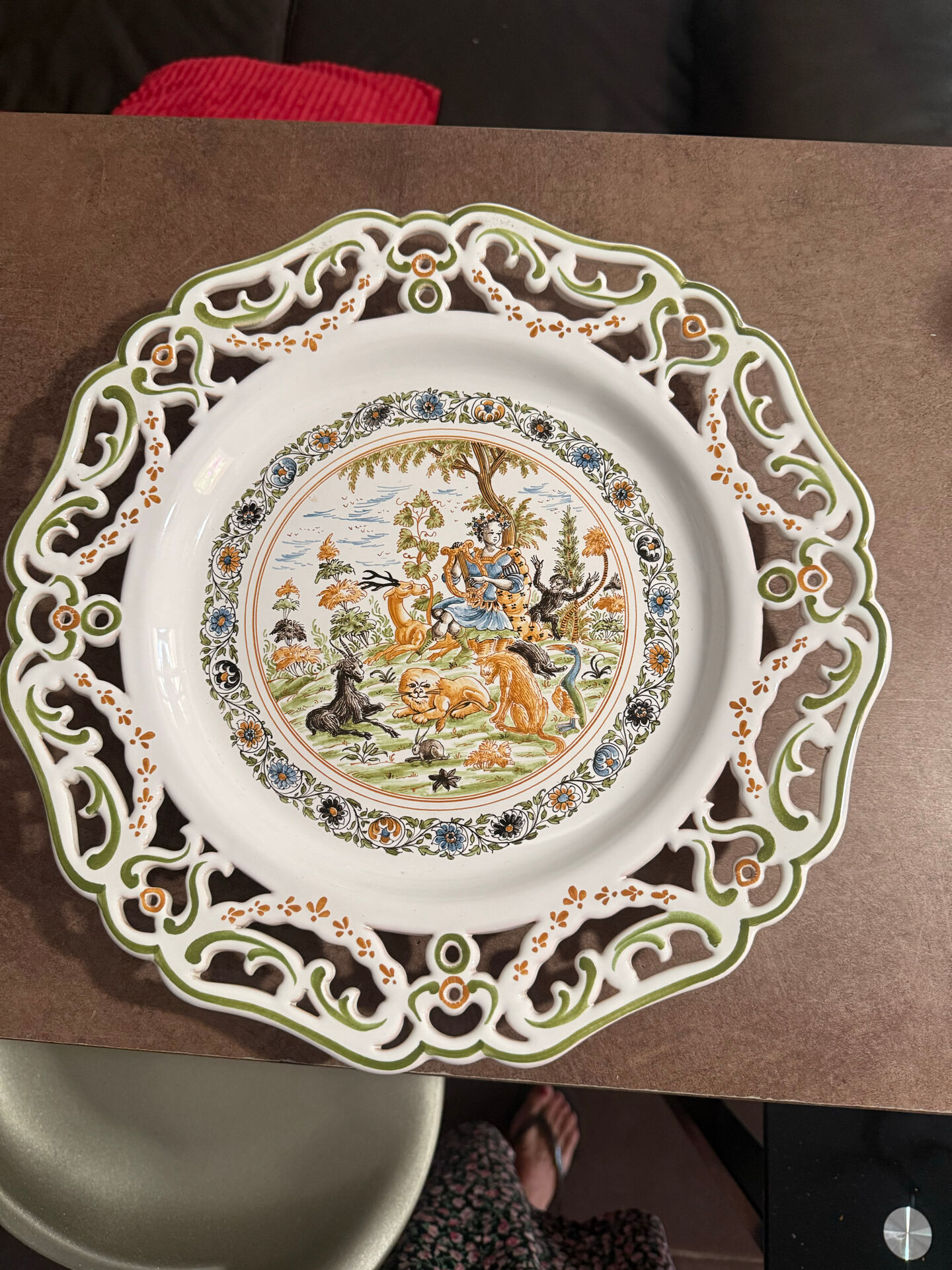 Serving dish Moustiers