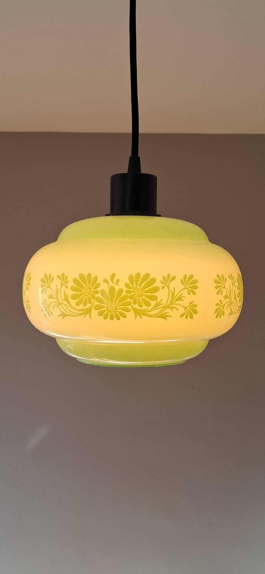 Globe opaline années 80