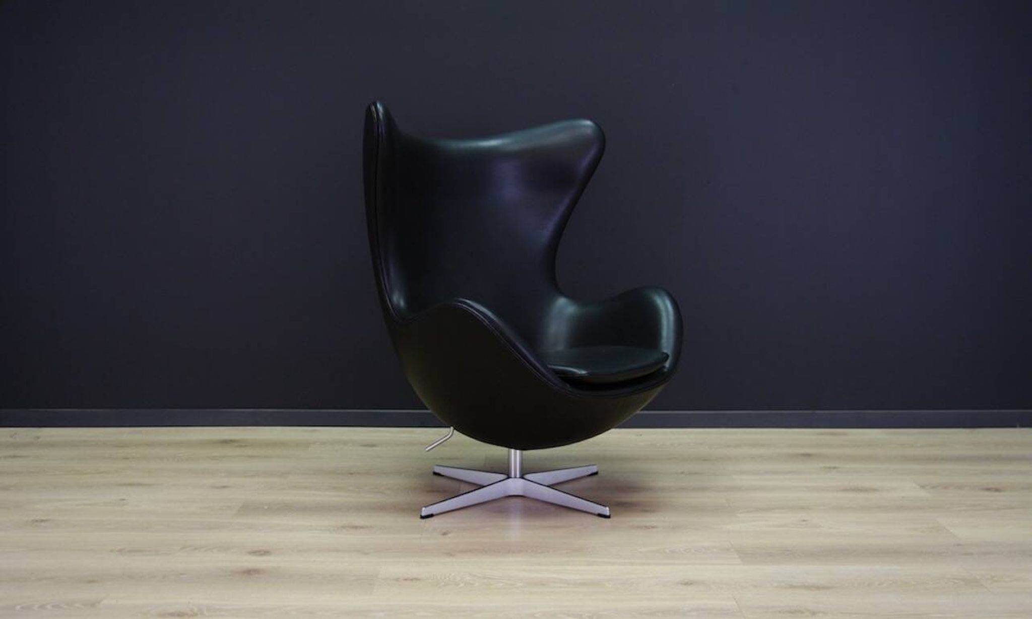 Egg Chair, Danish design, designer: Arne Jacobsen, manufacturer: Fritz Hans