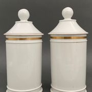 2 porcelain medicine jars nineteenth apothecary theriaca extr liquir