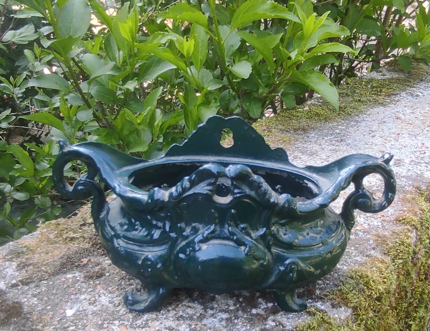Jardinière en fonte