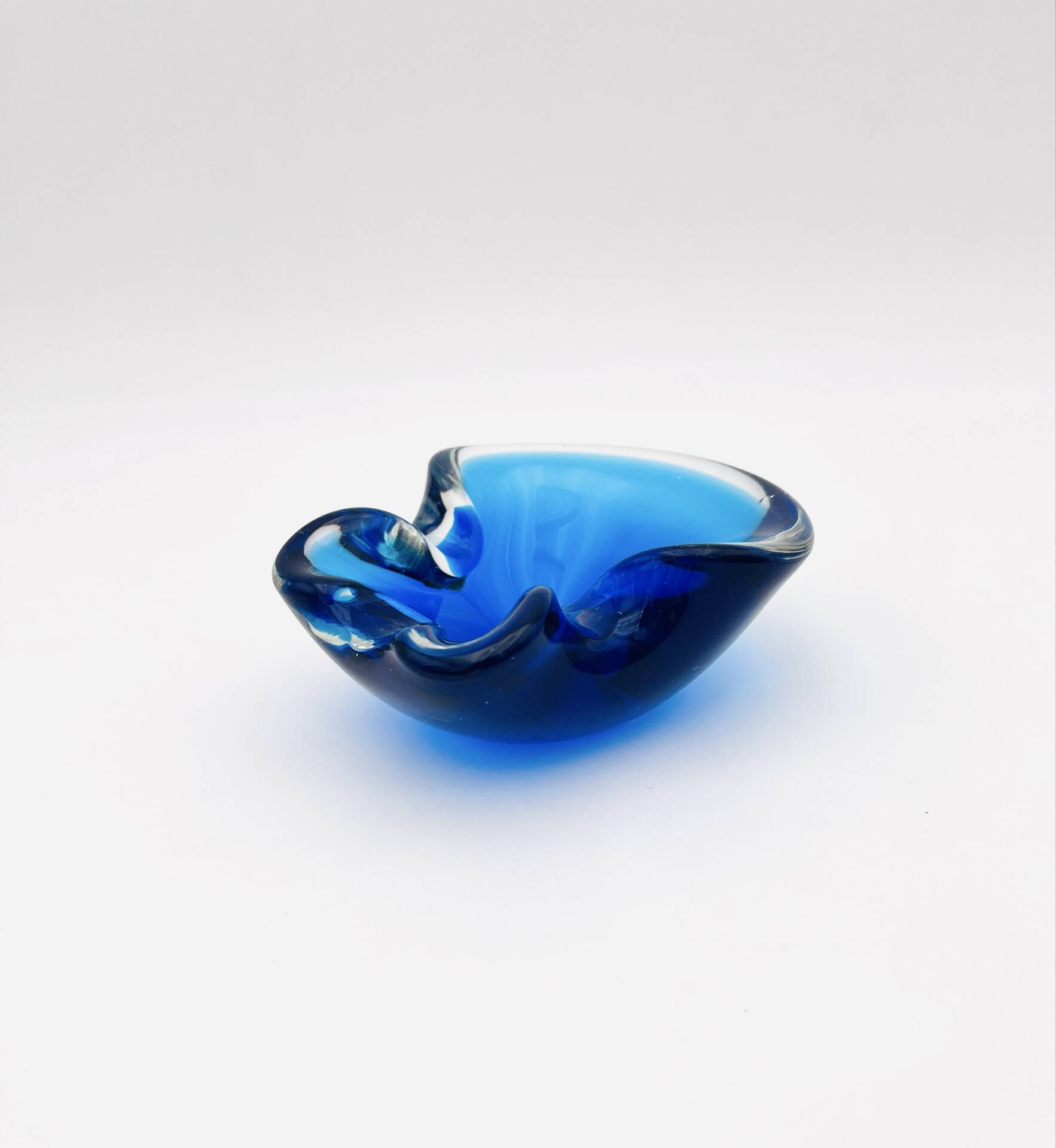 Vide-Poche Murano Sommerso Dégradé Bleu Polylobé 12cm 512g Design