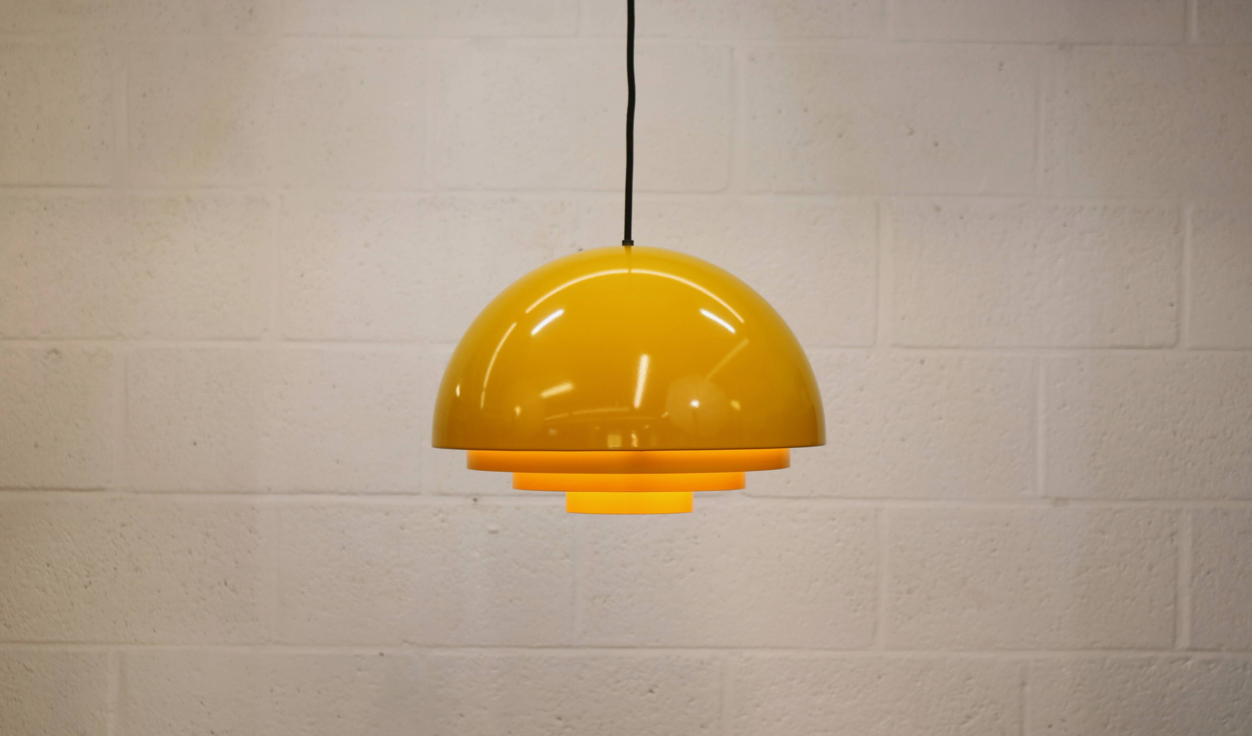 Yellow design classic - Fog and Morup - Jo Hammerborg - Model Milieu