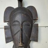 Masque africain avec tête
