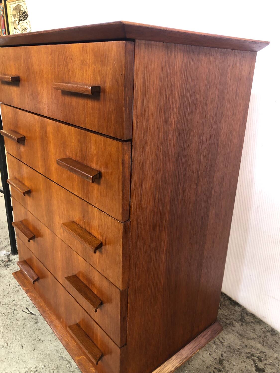 Vintage chest of drawers