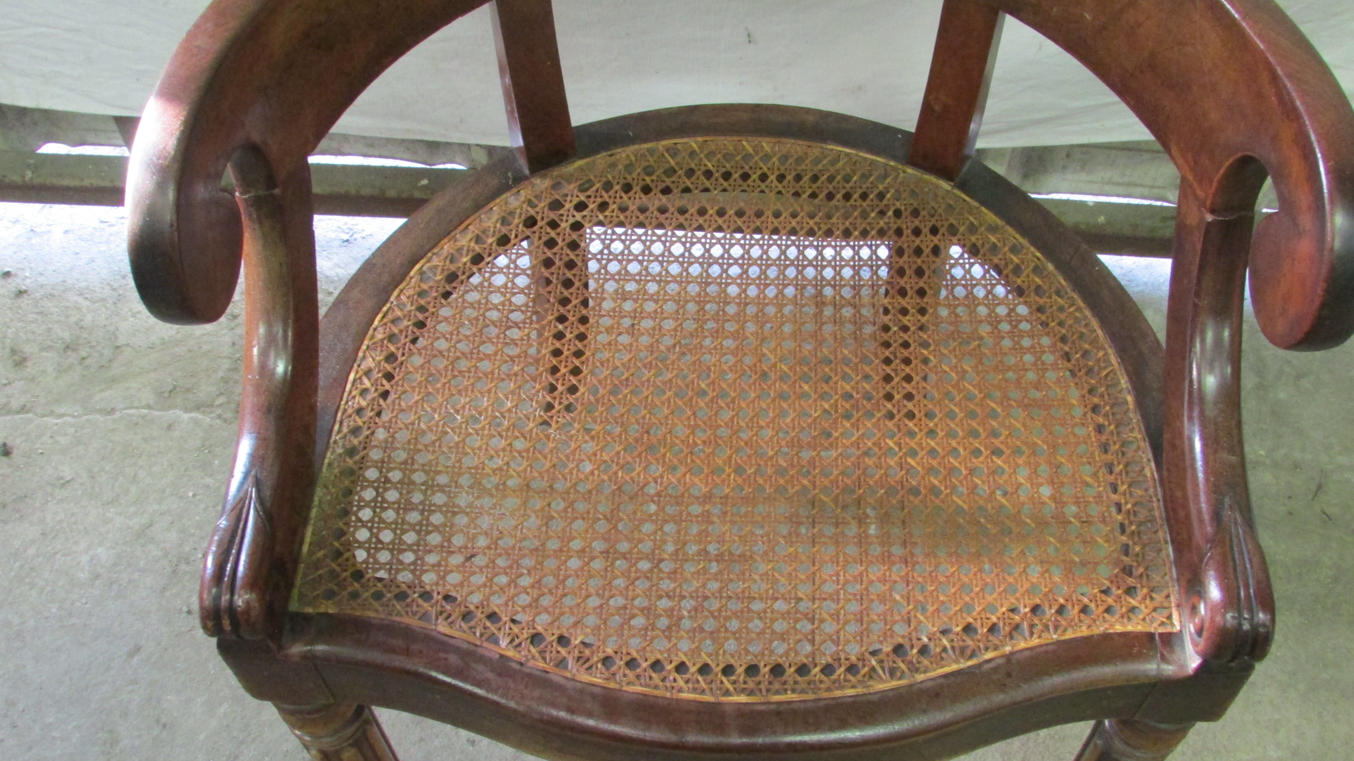 Louis Philippe canned office chair with cushion