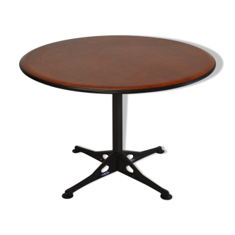 Herman Miller dining table from the 1970s