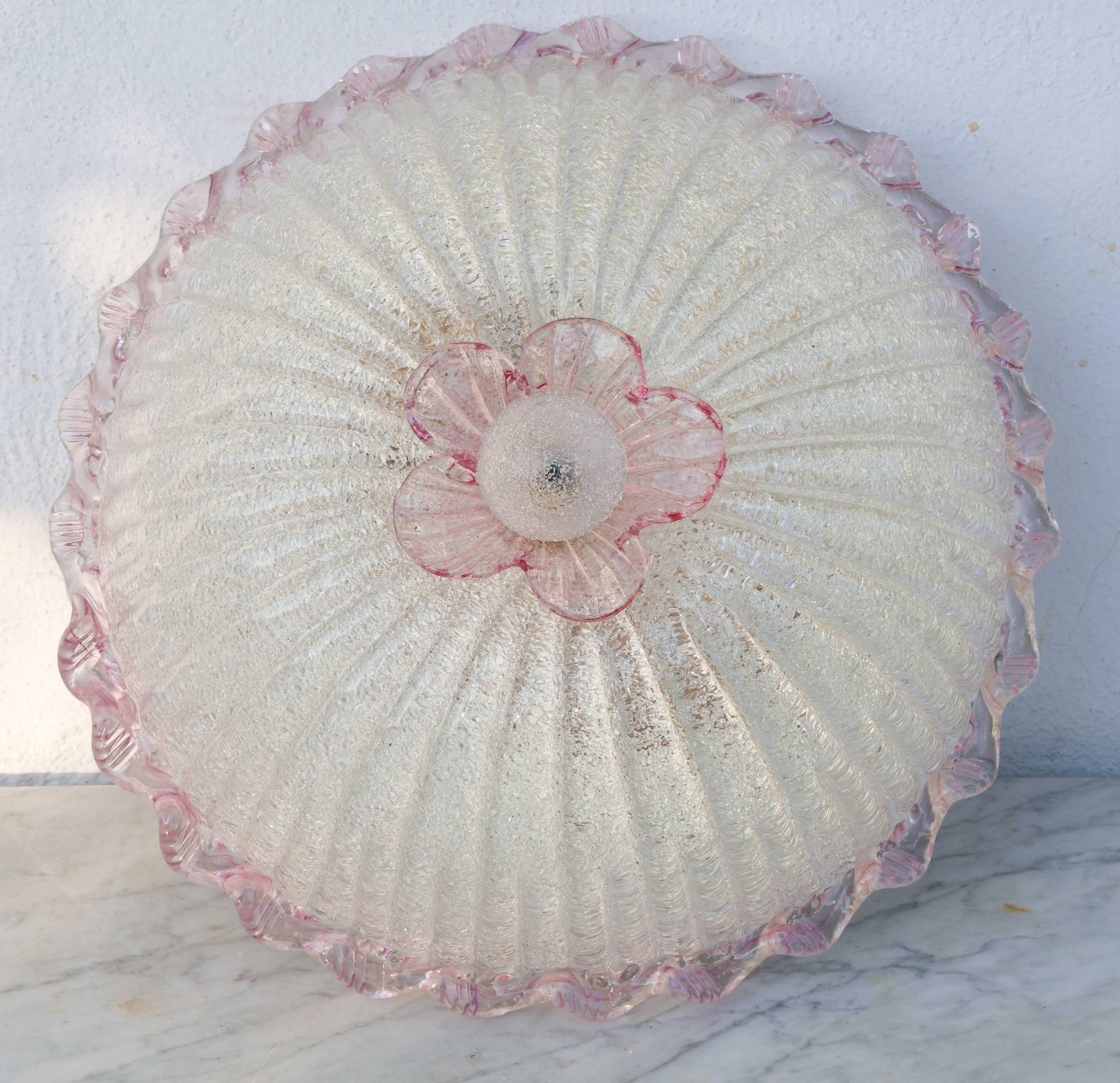 Plafonnier italien en verre de Murano rose