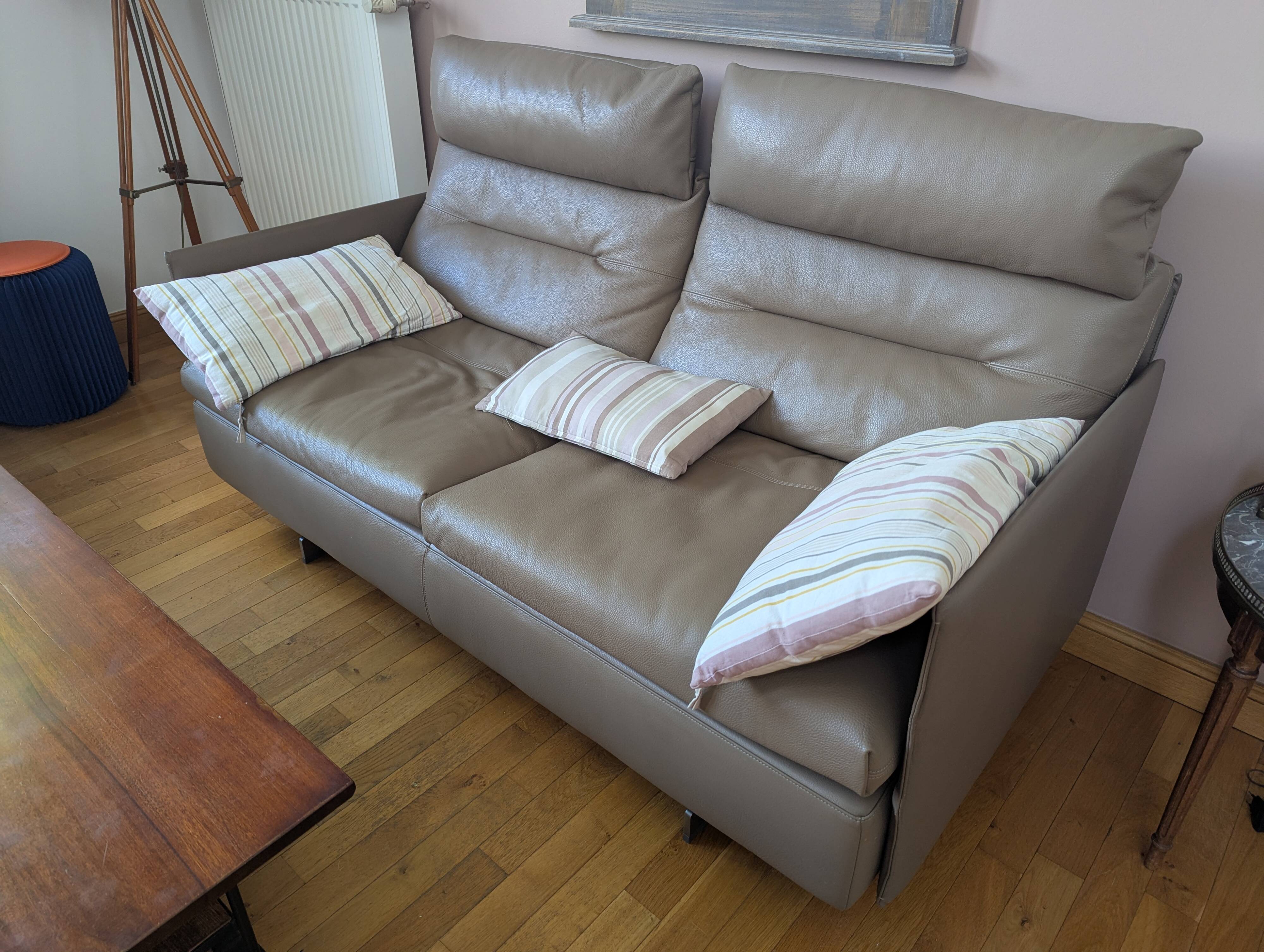Poltrona Frau GranTorino 2-seater leather sofa with headrests
