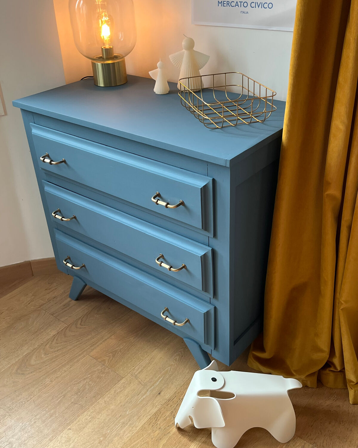 Renovated vintage chest of drawers