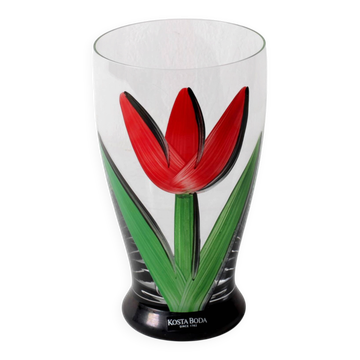 Gobelet en verre avec motif de tulipe rouge Kosta Boda par Ulrica Hydman Vallien / Suède