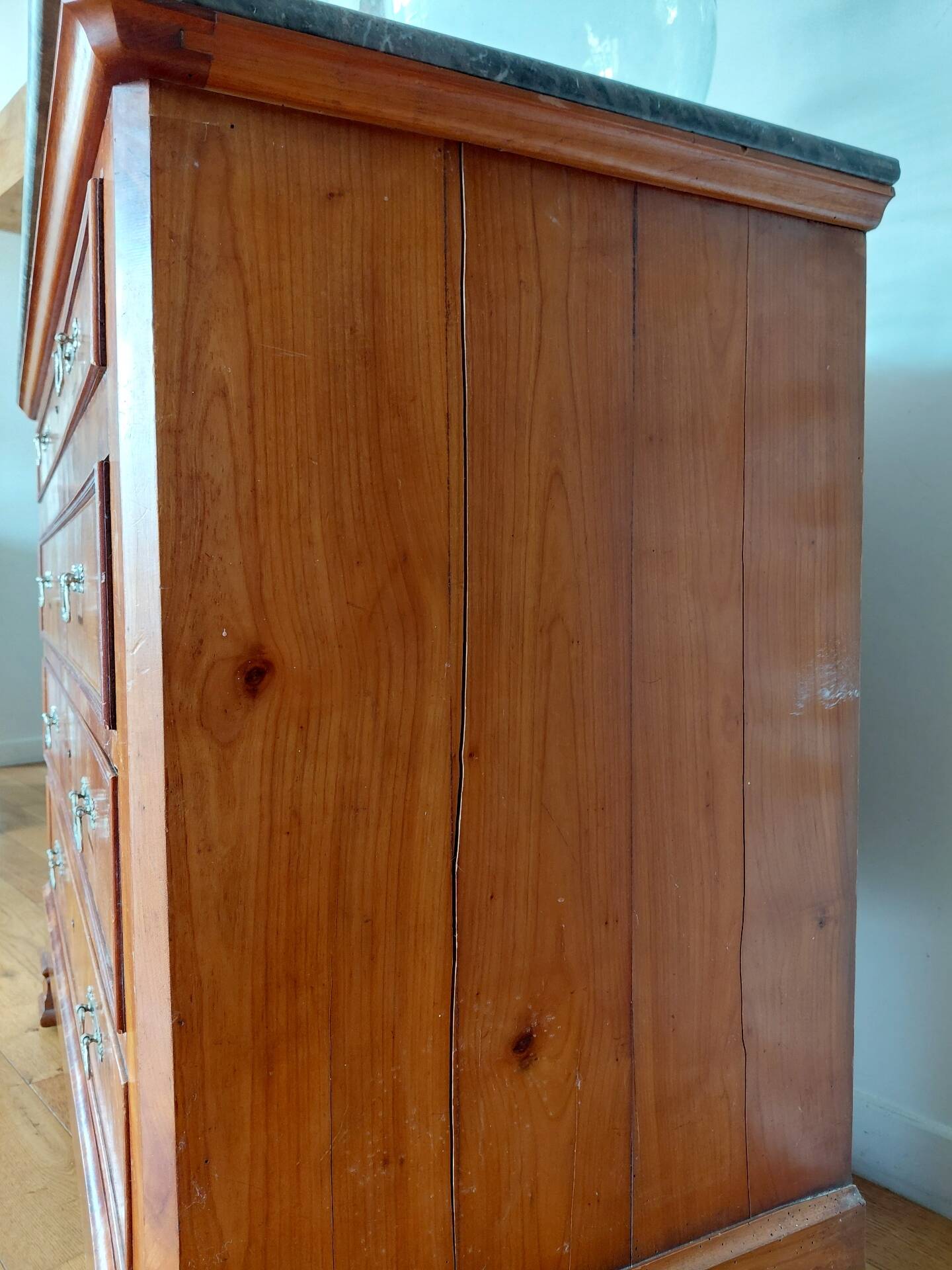 Louis-Philippe Commode (19th century) Walnut Burl Saint Anne Marble