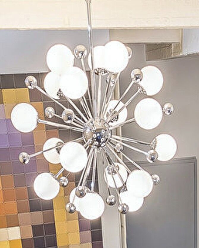 Lustre 01 Version 1 - Magic Circus