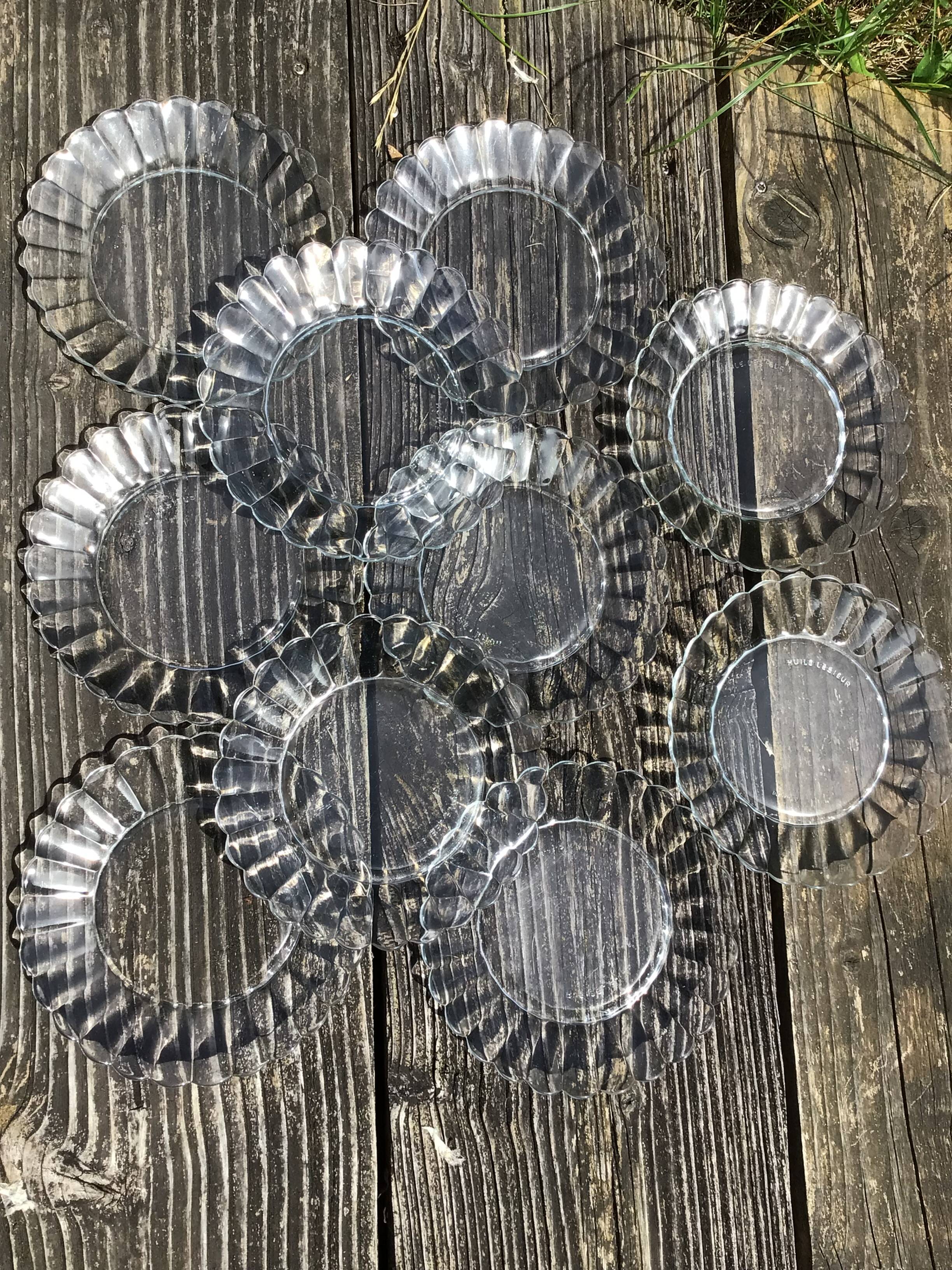 10 Duralex daisy glass dessert plates