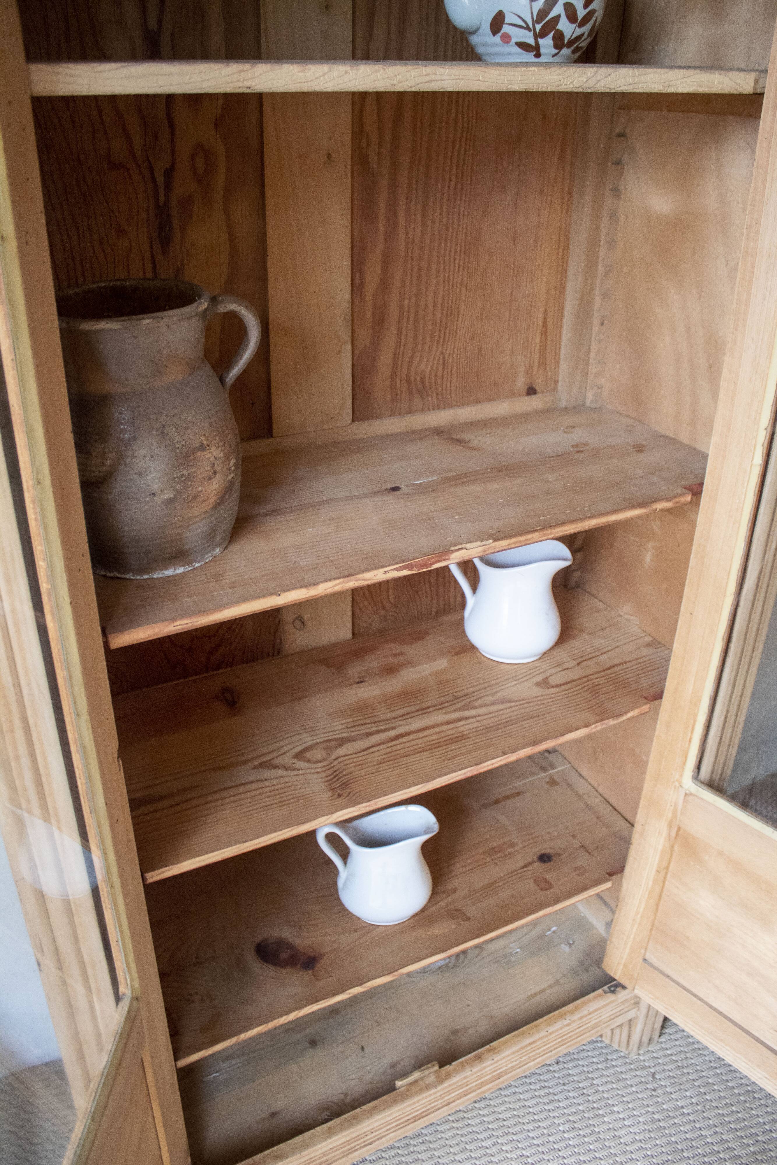 PARISIAN GLASS CABINET 1960