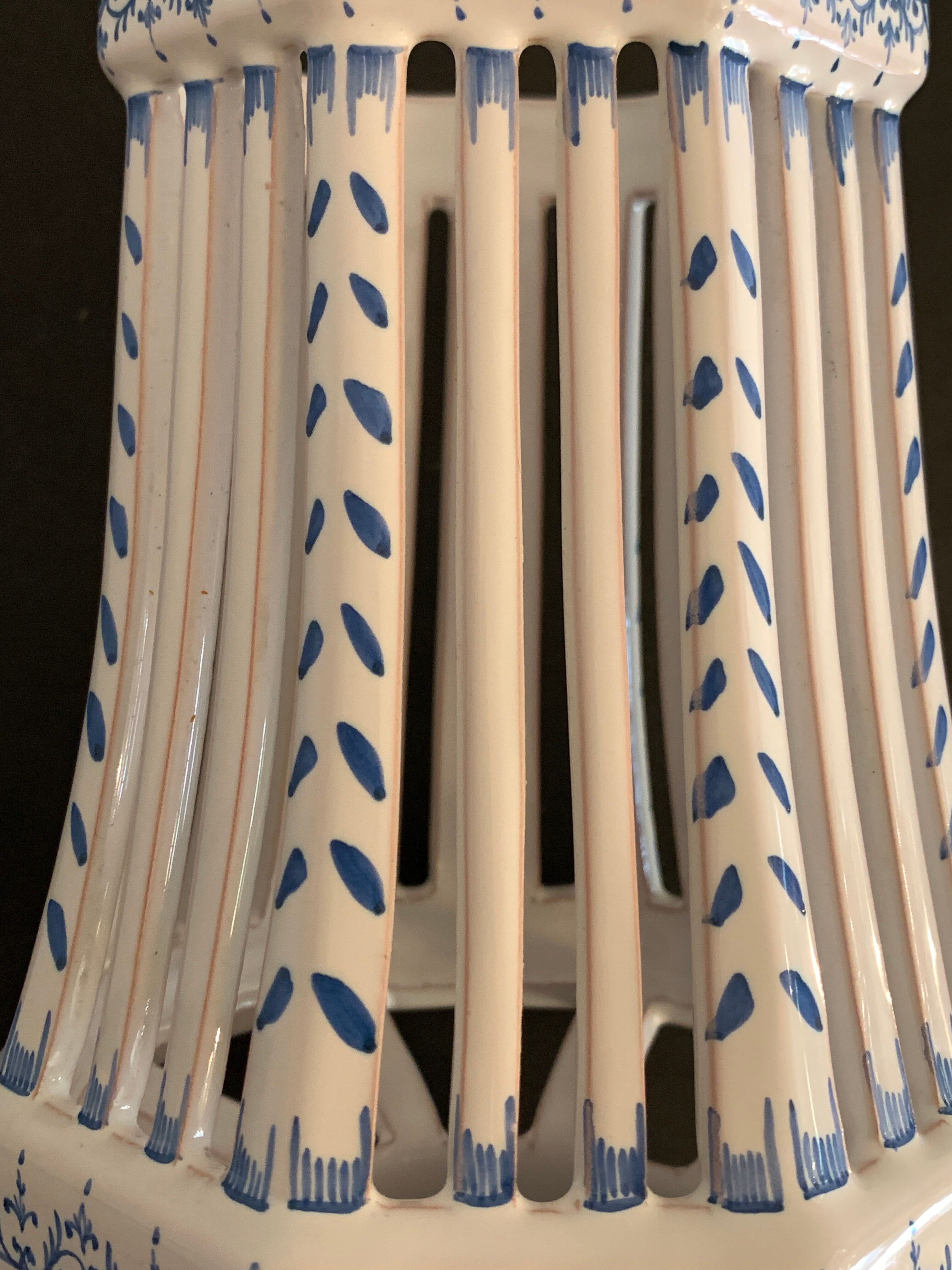 Earthenware lamp Lallier de Moustiers