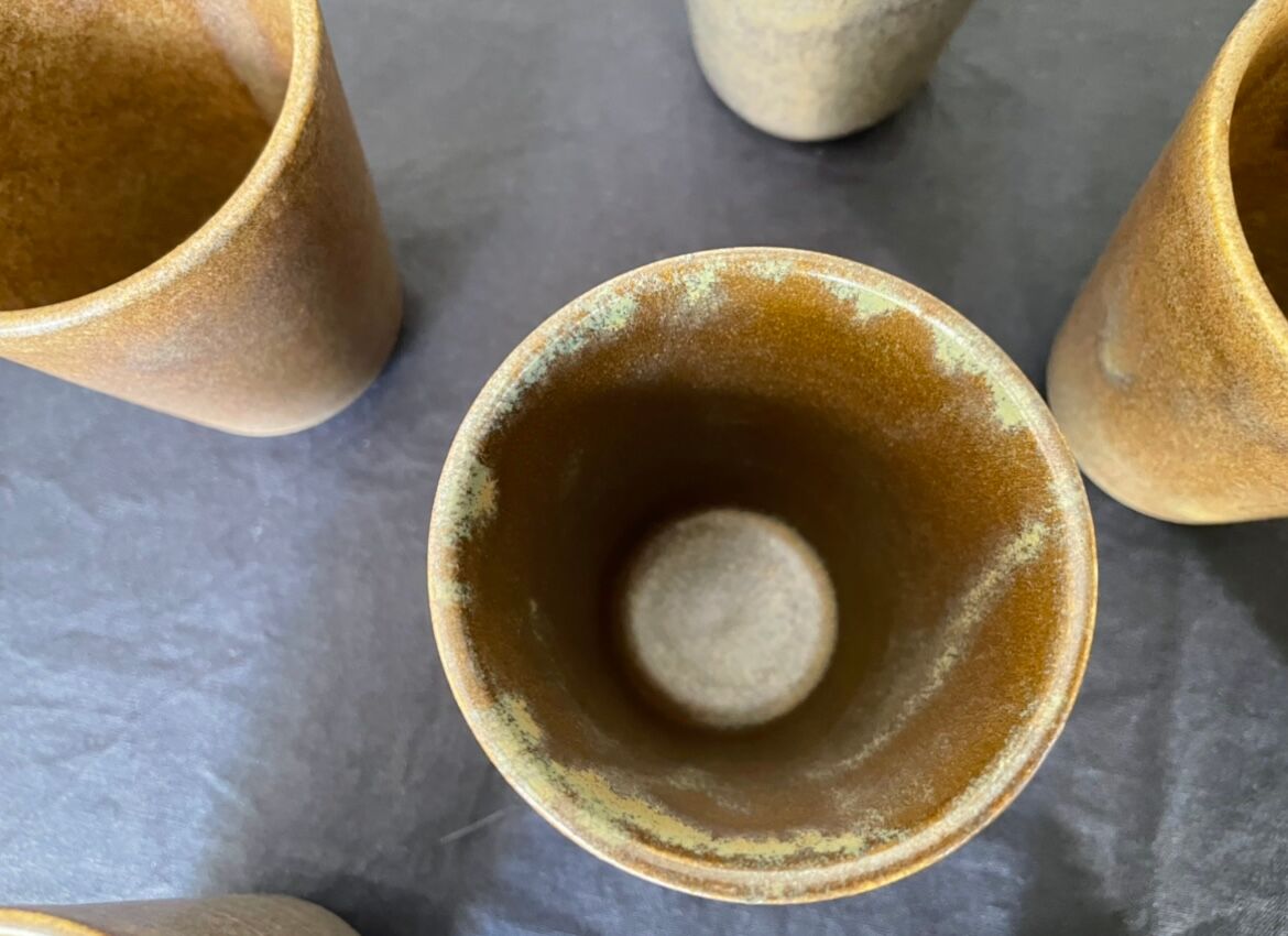 Digoin sandstone cups