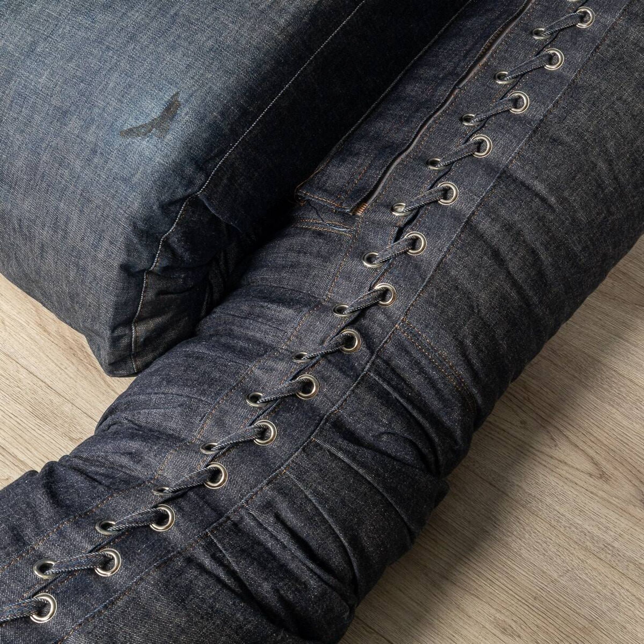 An italian "anfibio" sofa bed by alessandro becchi for giovannetti collezio