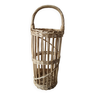 Rattan umbrella door