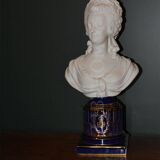 Busts of Louis XVI & Marie-Antoinette in biscuit, early 20th century H 37cm