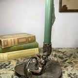 Water lily leaf thumb candle holder