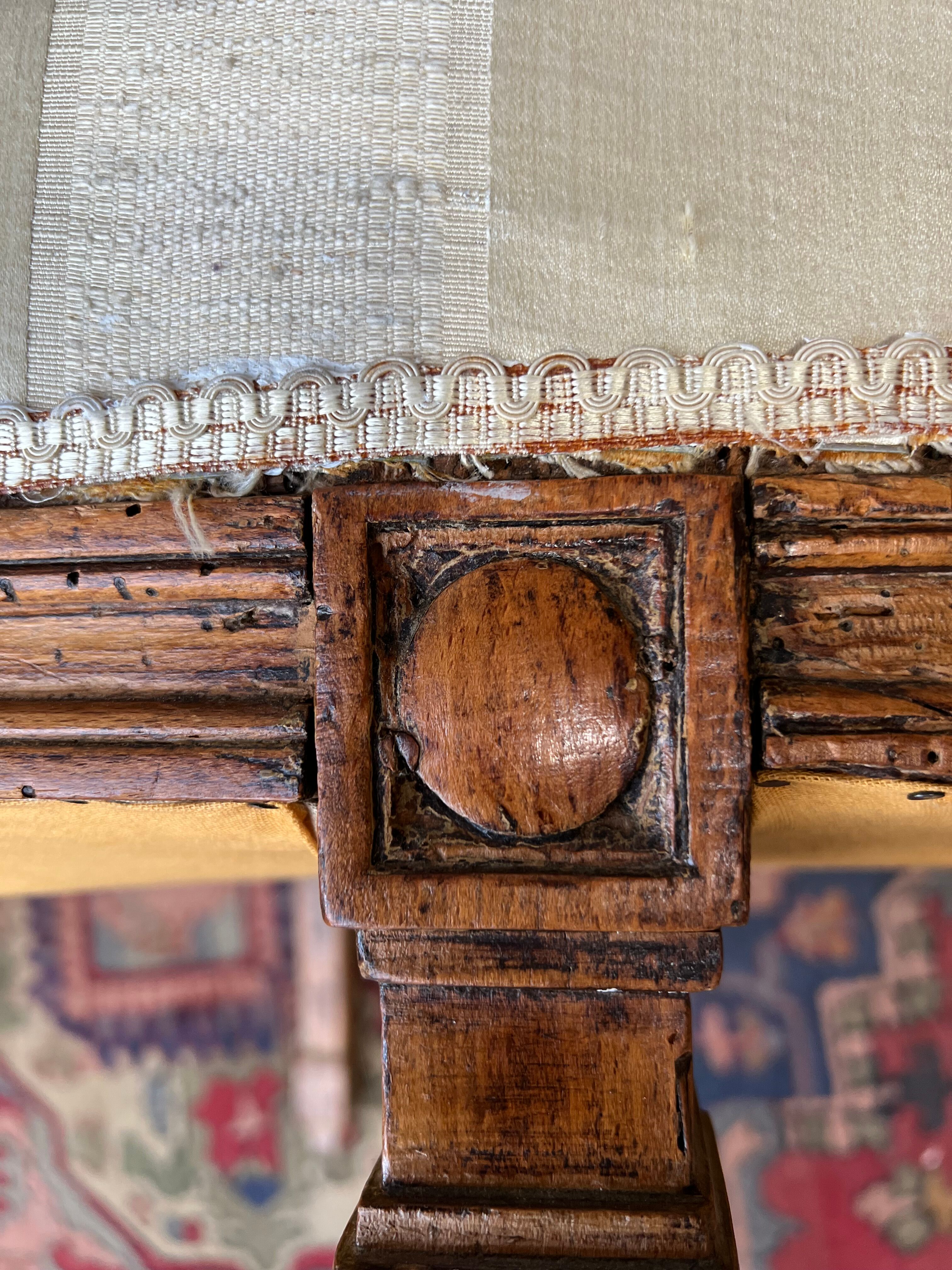 Natural wood sofa Louis XVI XVIII century