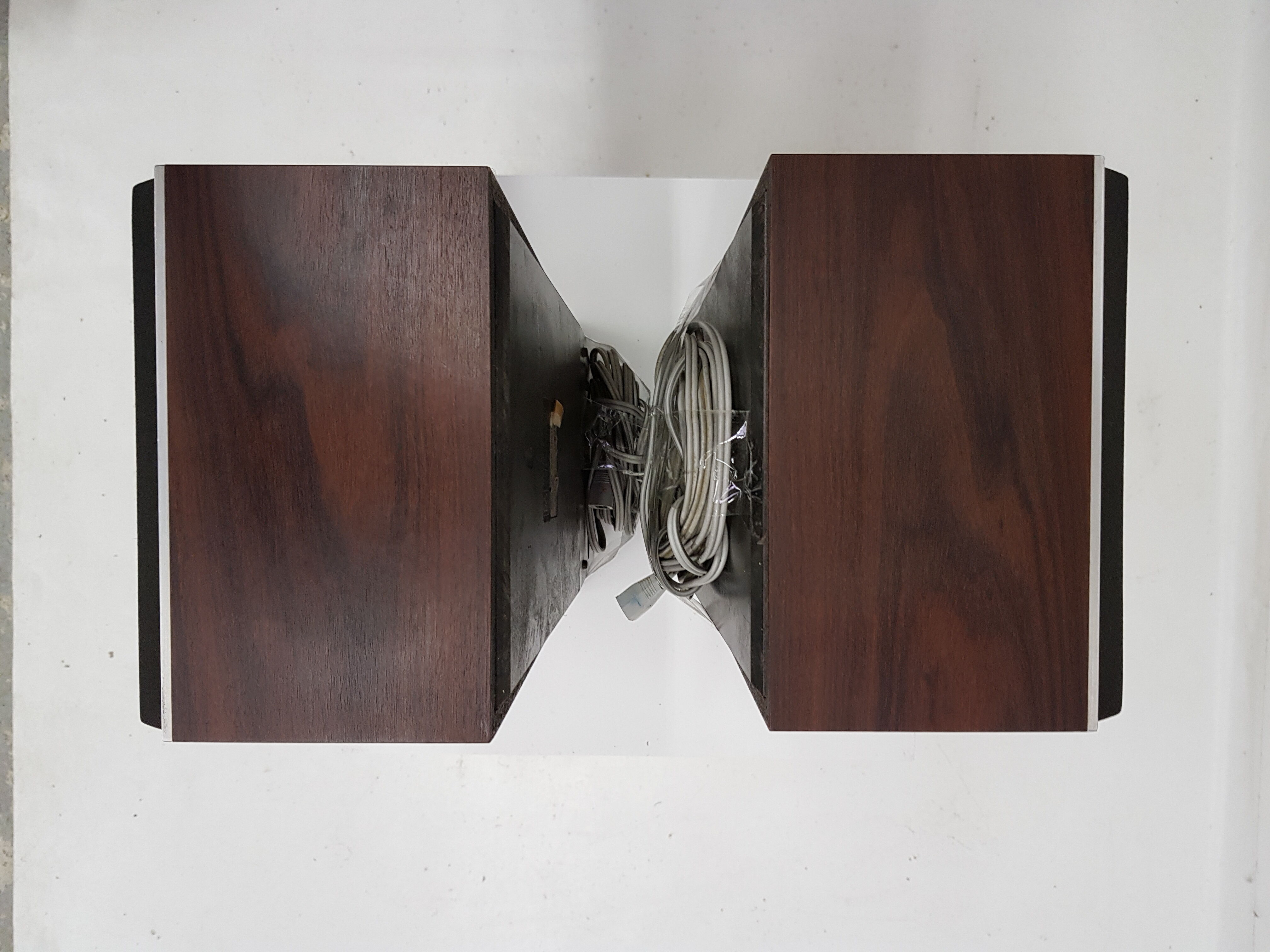 Paire d'enceinte en teck Bang & Ofulsen Beovox S-25