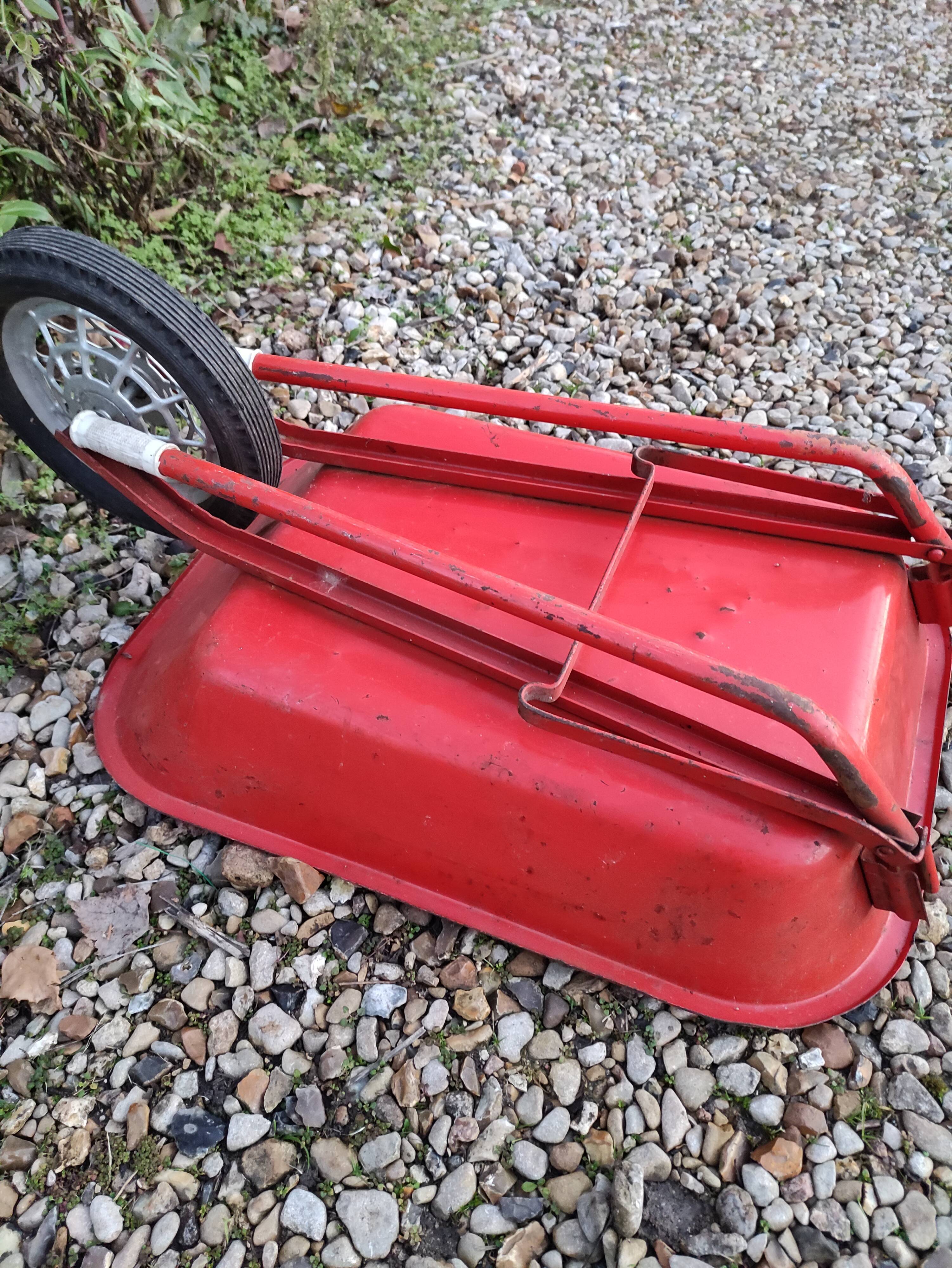 Metal child wheelbarrow