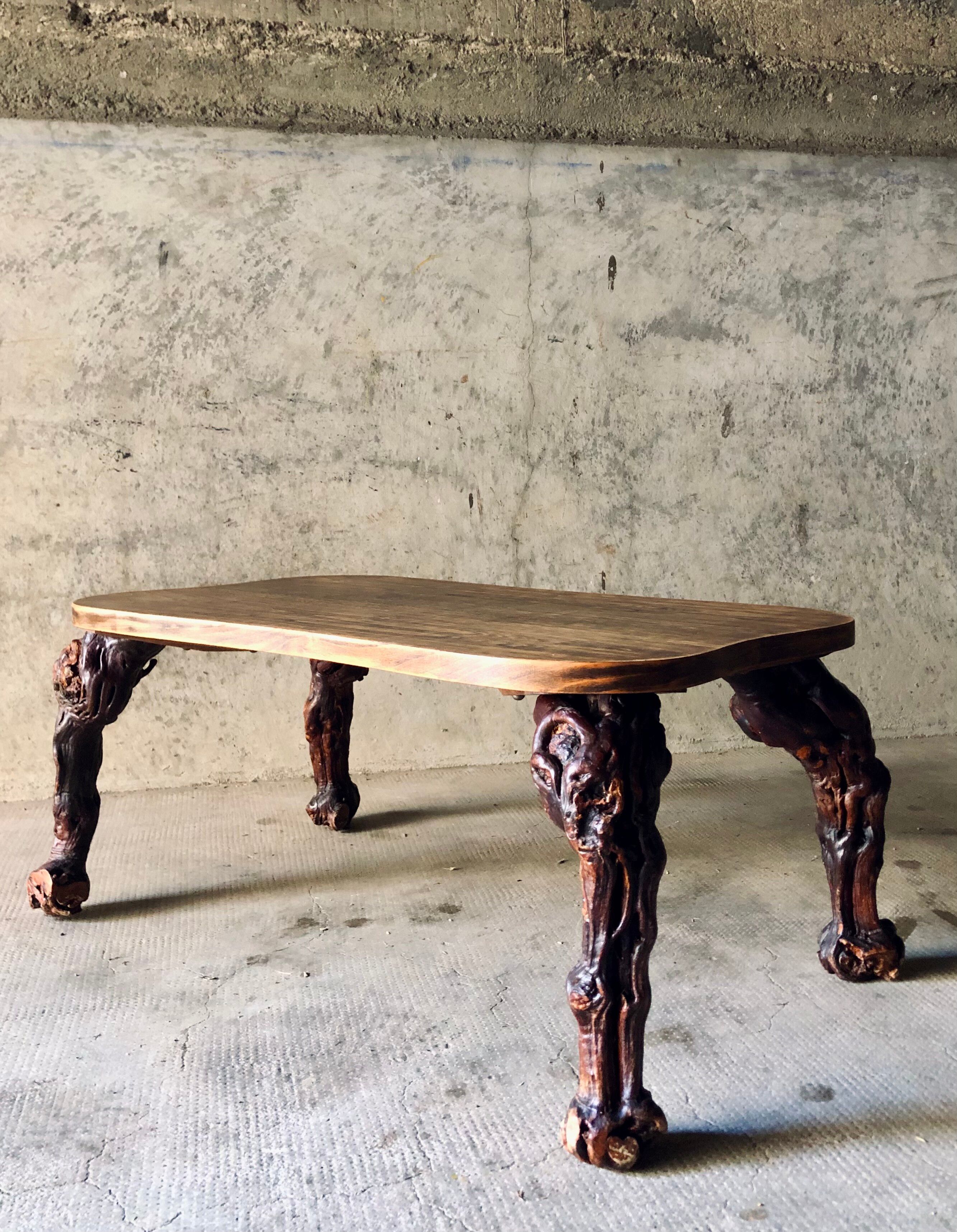 Mid-Century XXth coffee table / Cep de Vigne