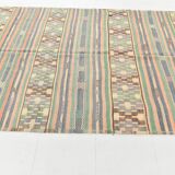 Kilim Vintage Anatolien, Rayures Tribales et Motifs Géométriques Pastel