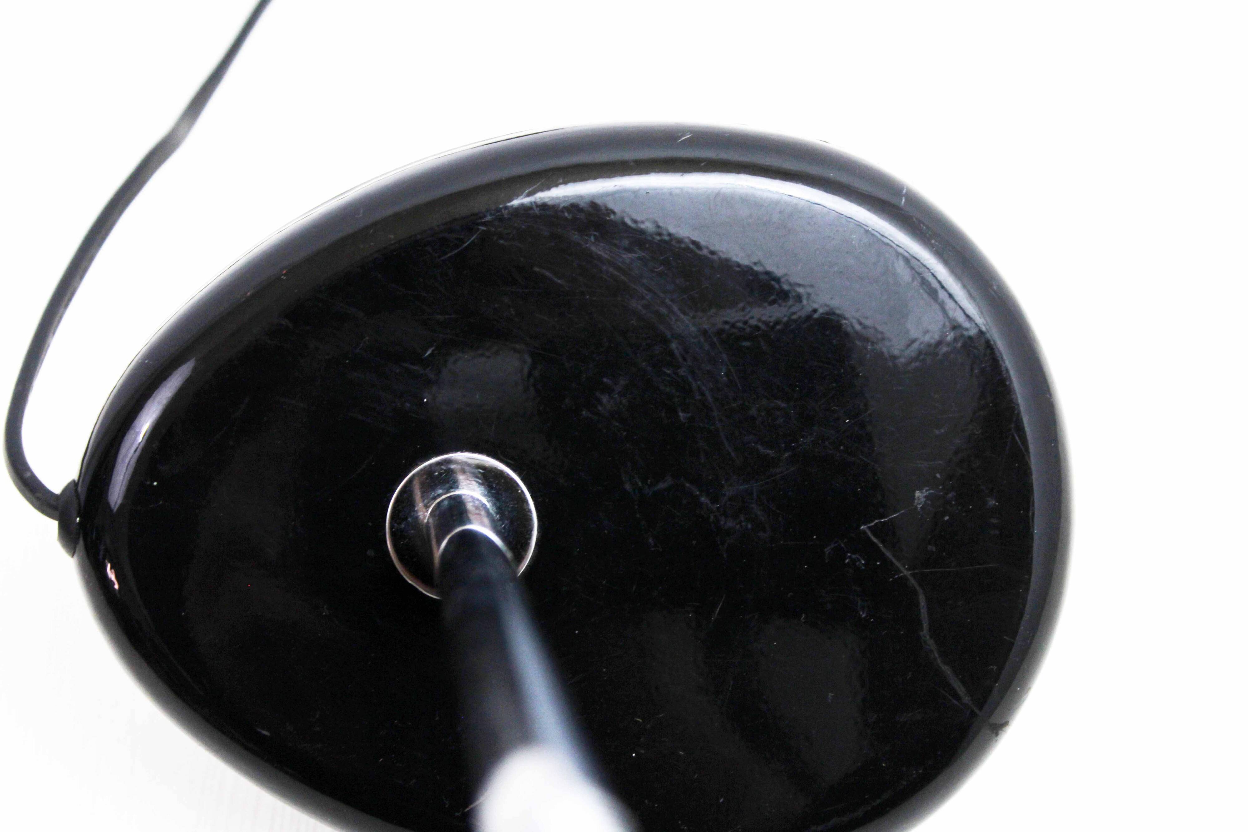 Diabolo lamp in black metal