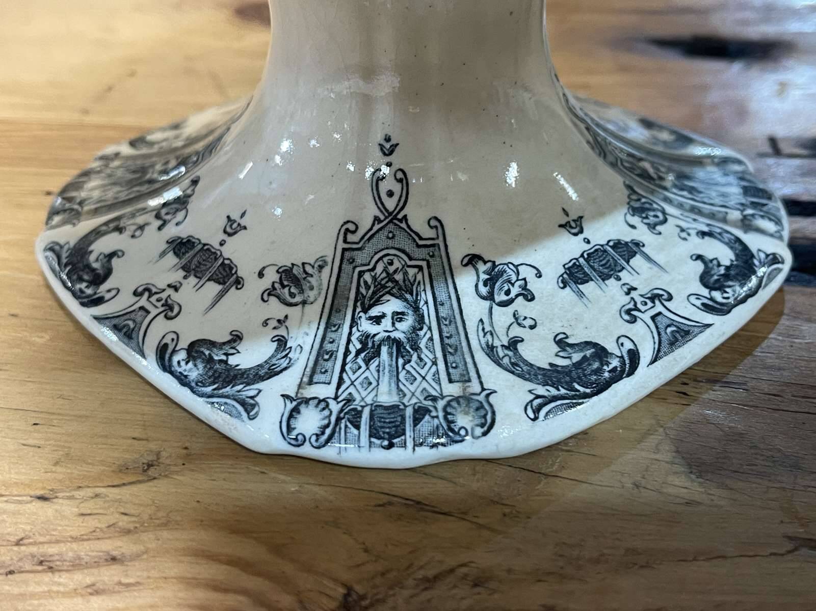 Gien earthenware fruit bowl with Mascaron decoration - early 20th century