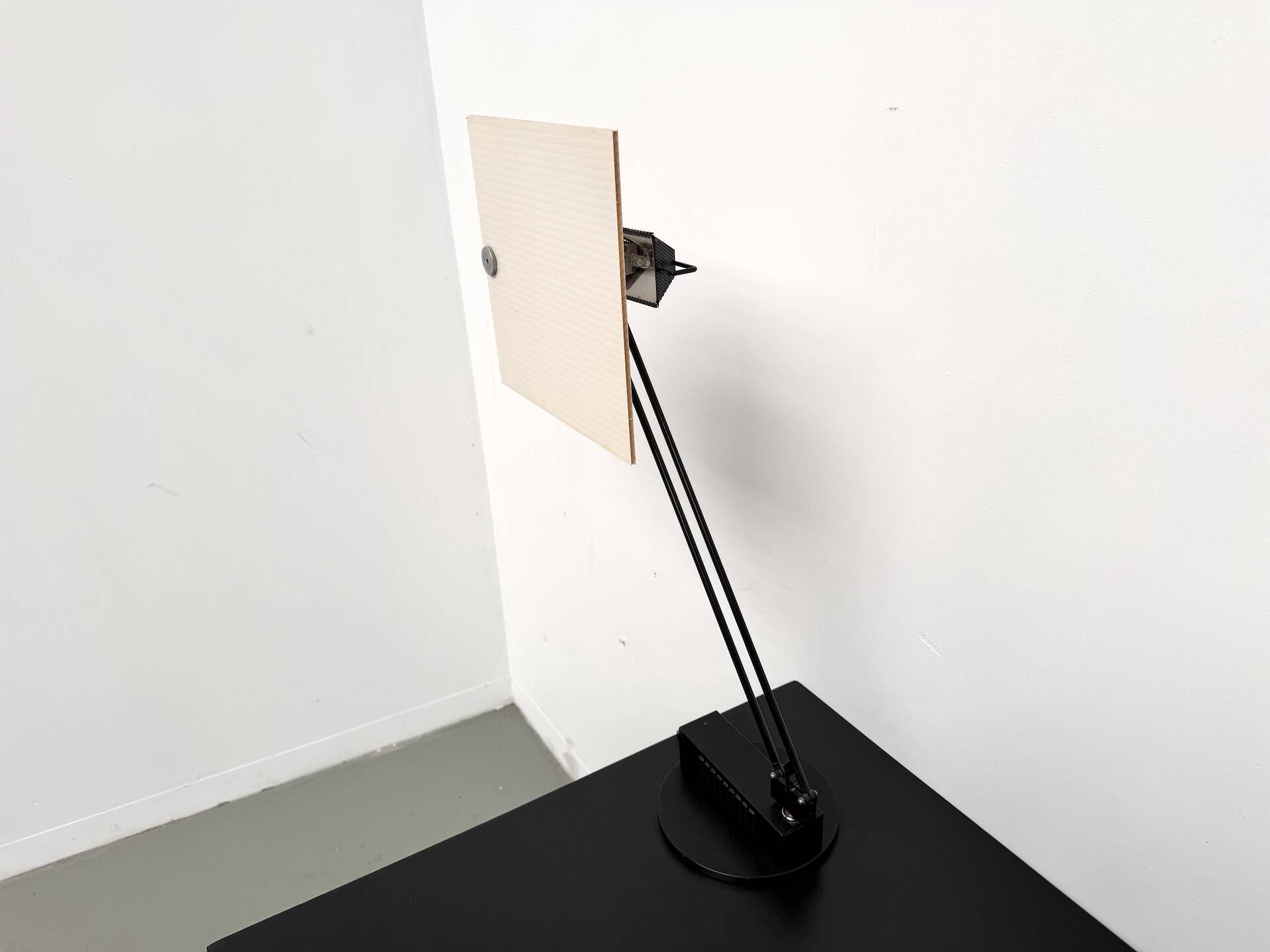Rare desk/table lamp "WO" by Sacha Ketoff - Aluminor Edition, circ