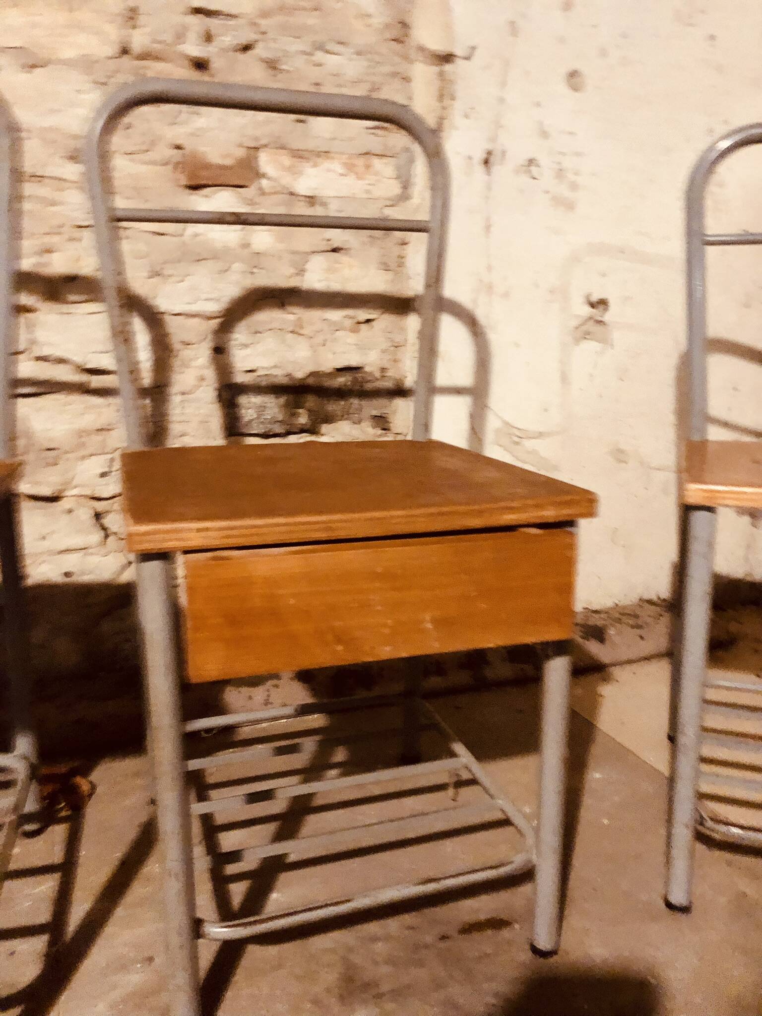 4 "Diana n° 325" designer chairs, 1950s boarding school chairs with drawers