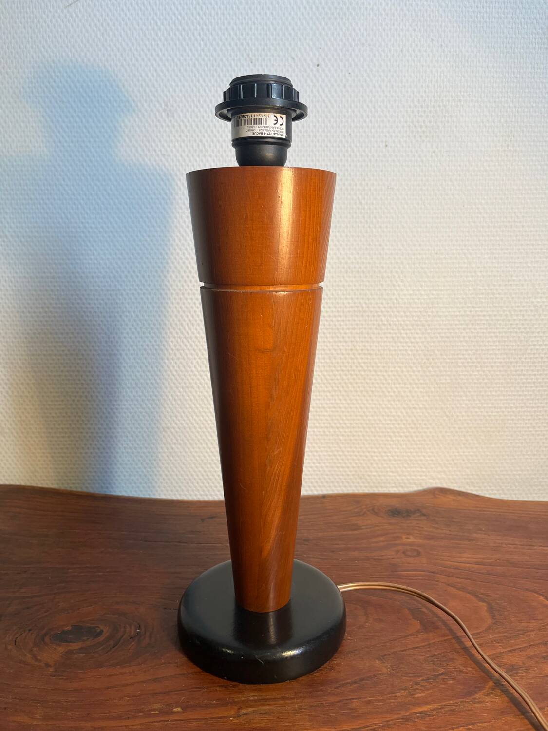 Wooden table lamp base