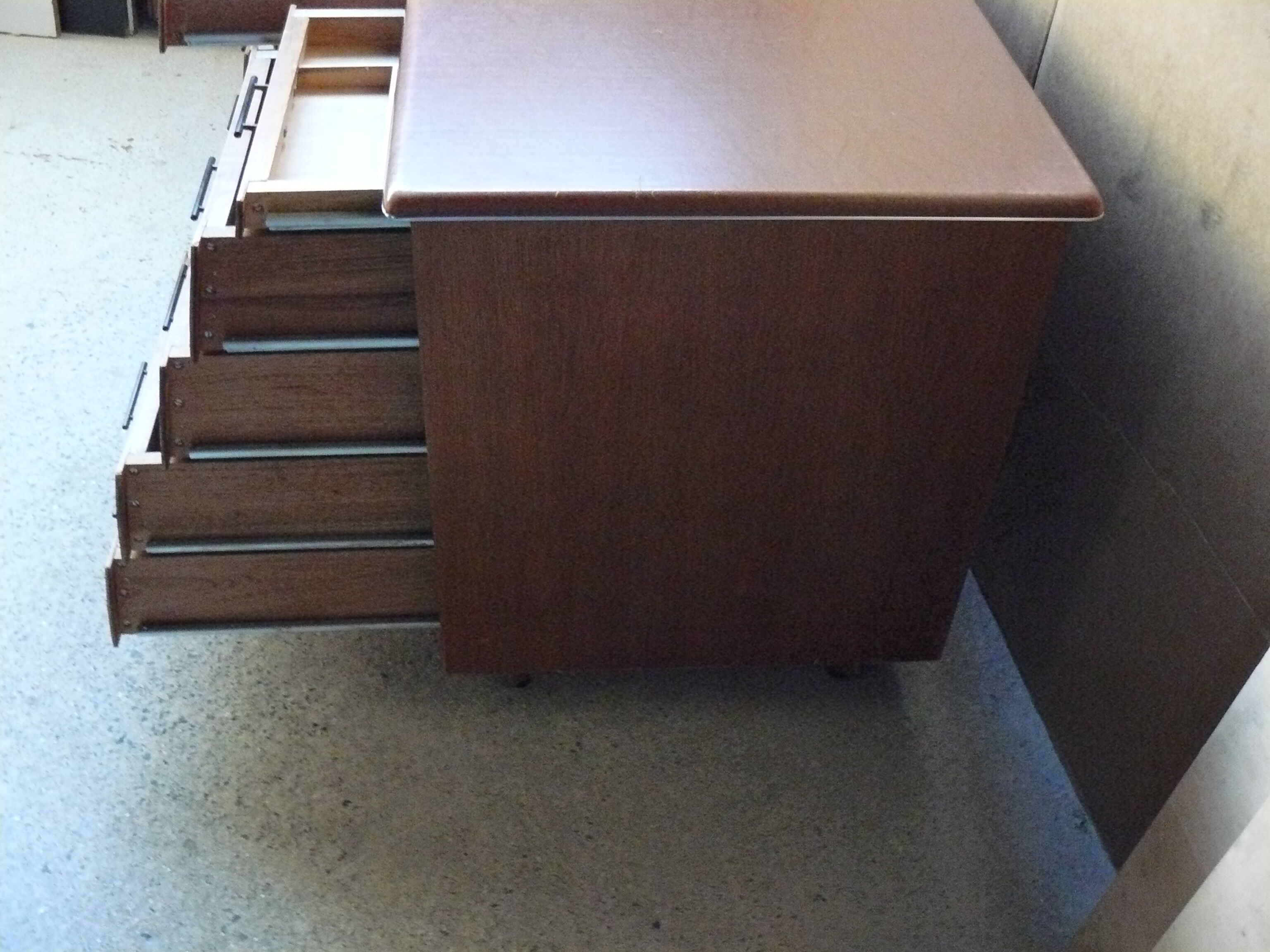 60/70 vintage year desk