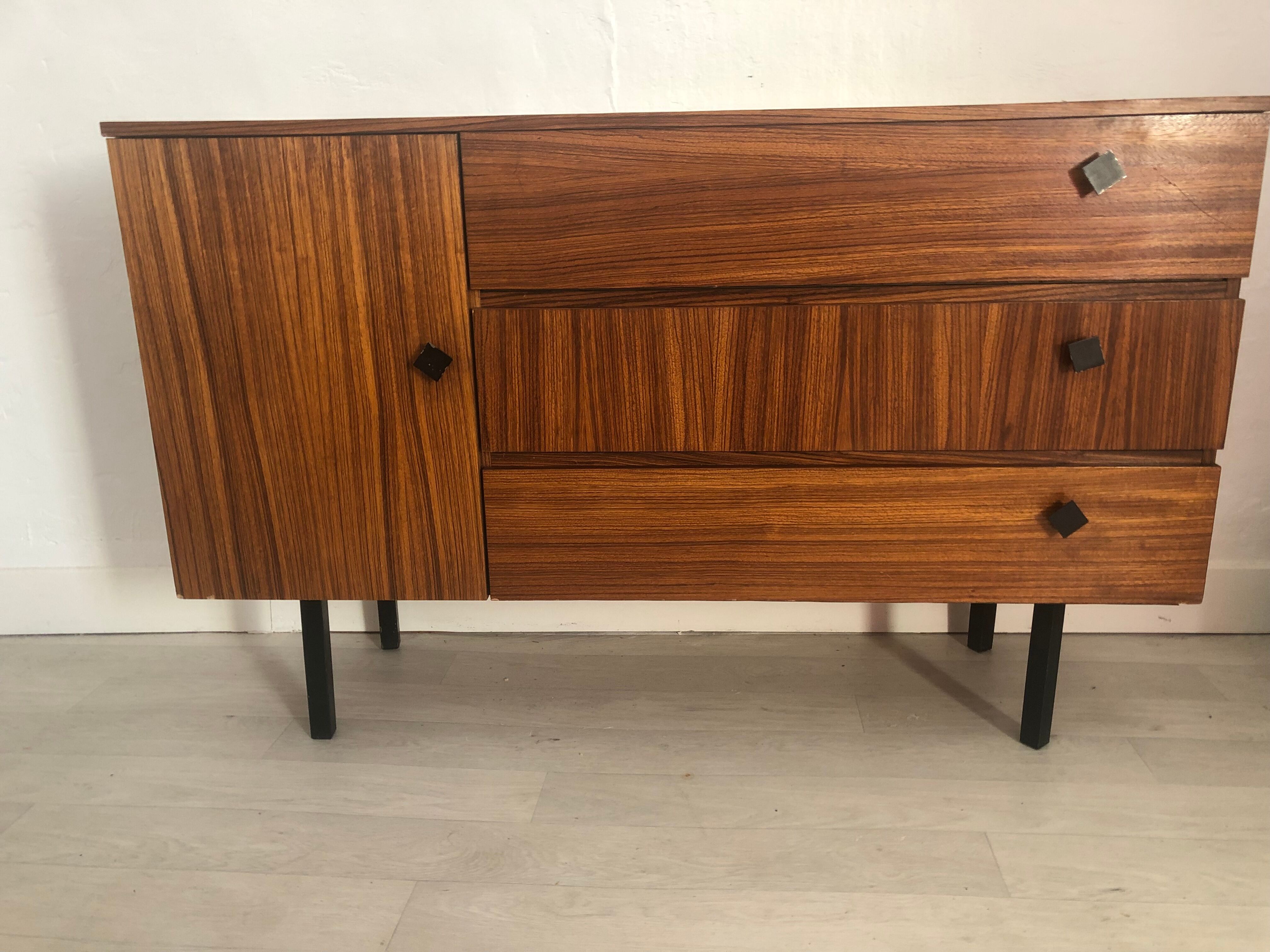 Enfilade wood doors with vintage valves 60s/70s