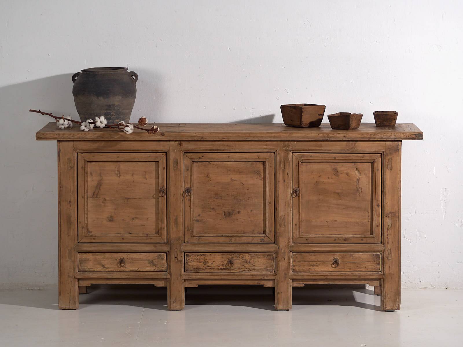 Antique Chinese sideboard (c.1900)